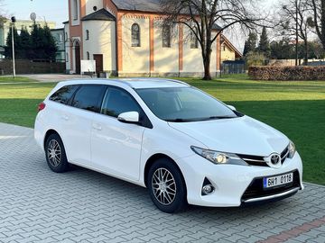 TOYOTA AURIS 1.6i - 97kW/132k