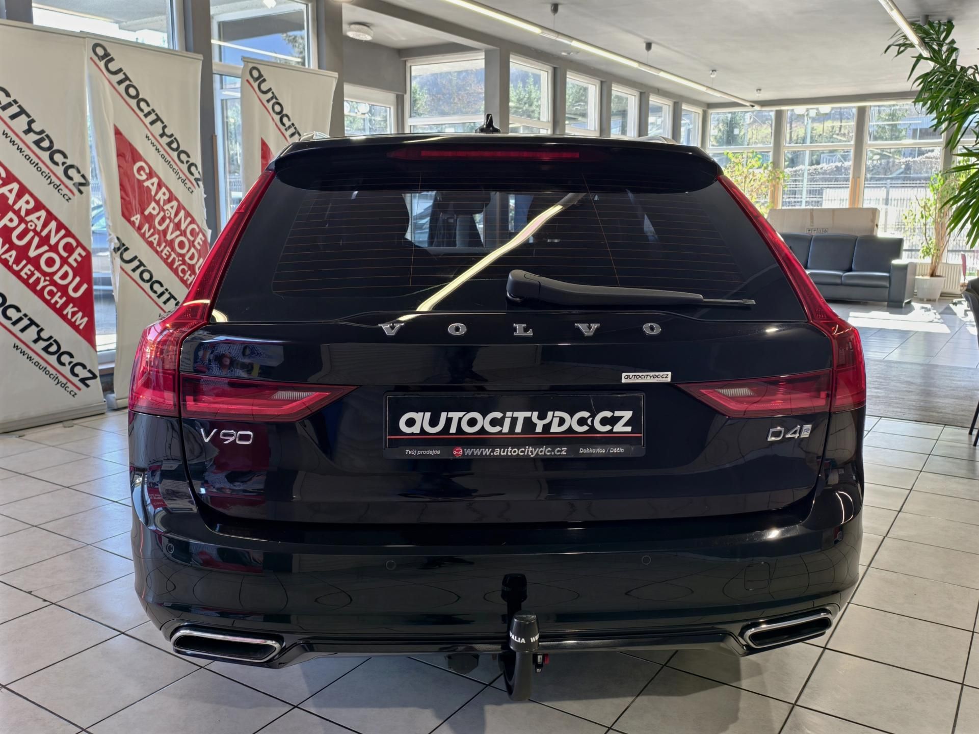 Volvo V90, 2.0 D4 140kW A/T R-DESIGN, DPH - fotka 6