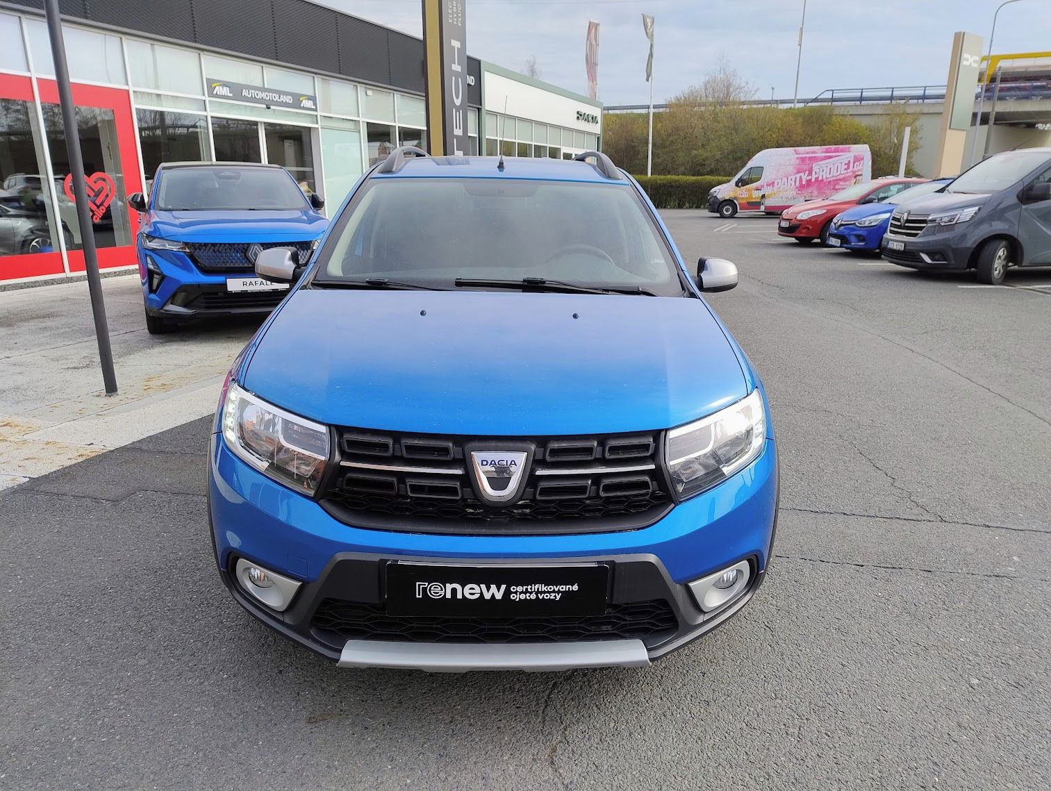Dacia Logan, 1,5 dCi 66 kW/90 Stepway Outdo - fotka 2