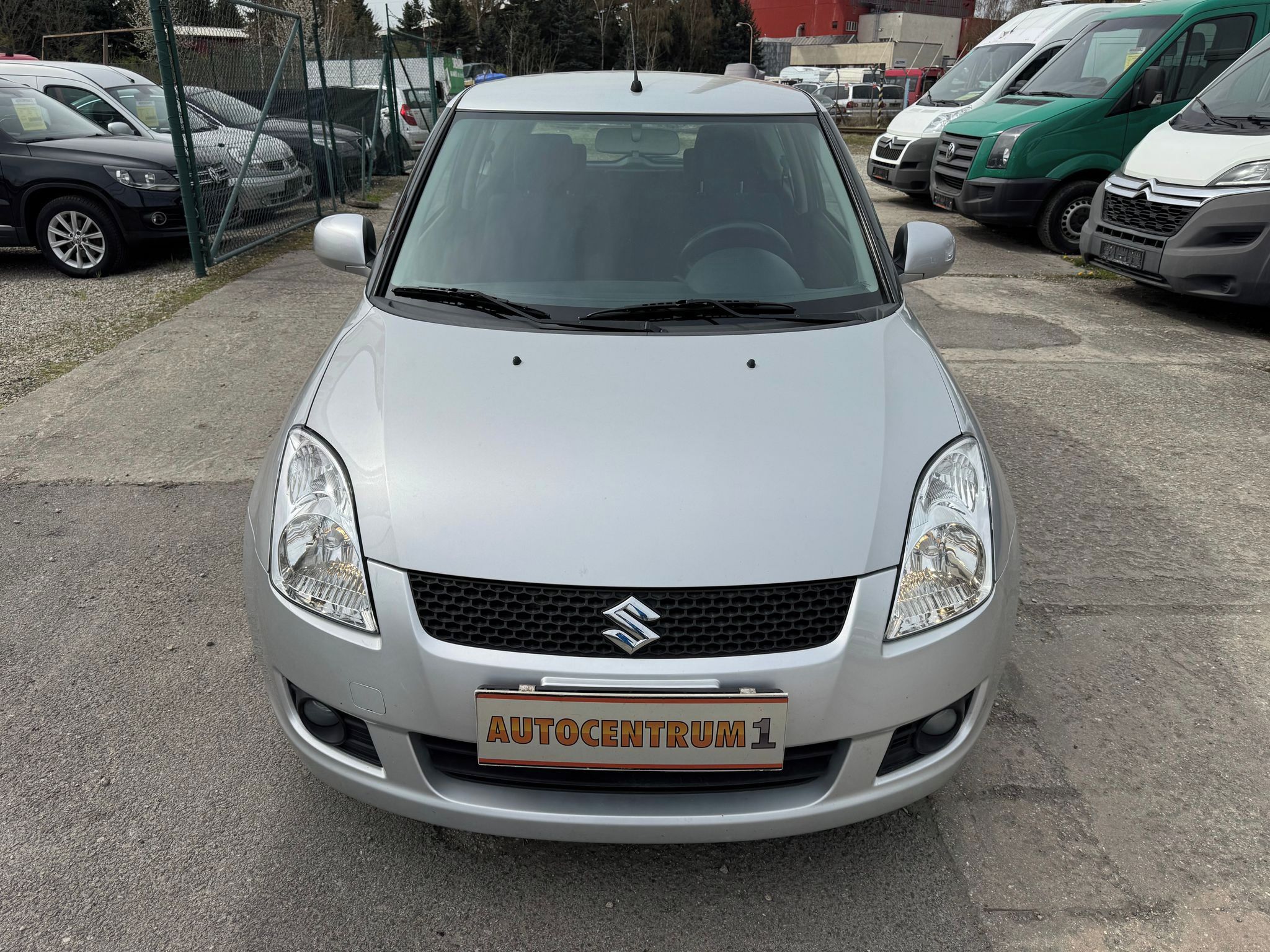 Suzuki Swift, 1.4i 68kW 3Dvř. - fotka 2