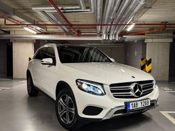 300 4MATIC, 1. majitel ČR