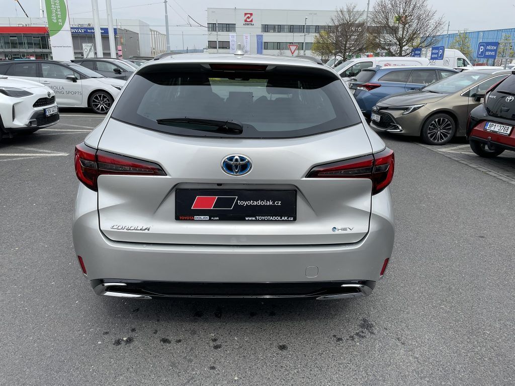 Toyota Corolla, TS 1.8 HEV - fotka 5