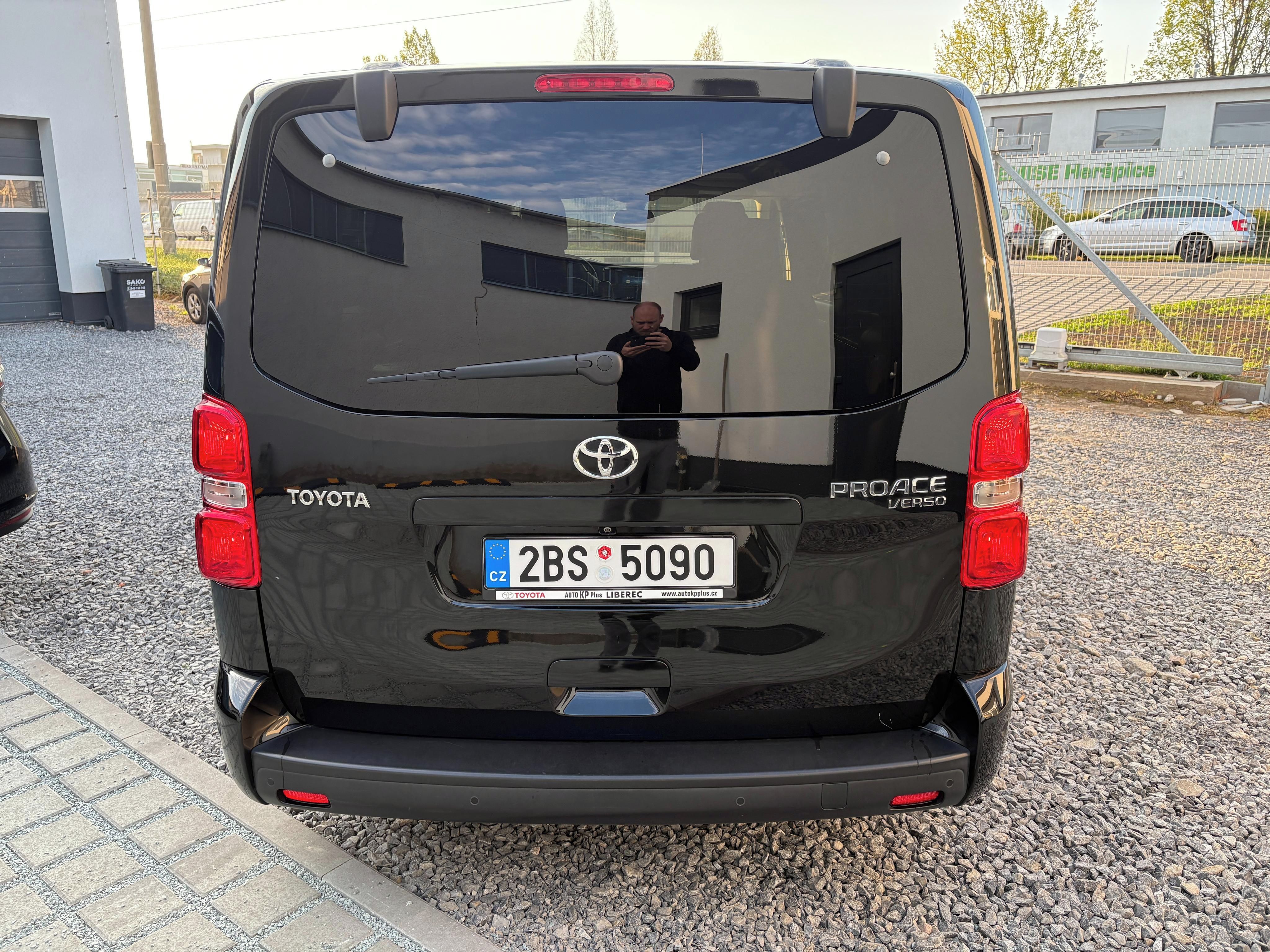 Toyota Proace, 2.0D-4D L2 - fotka 4