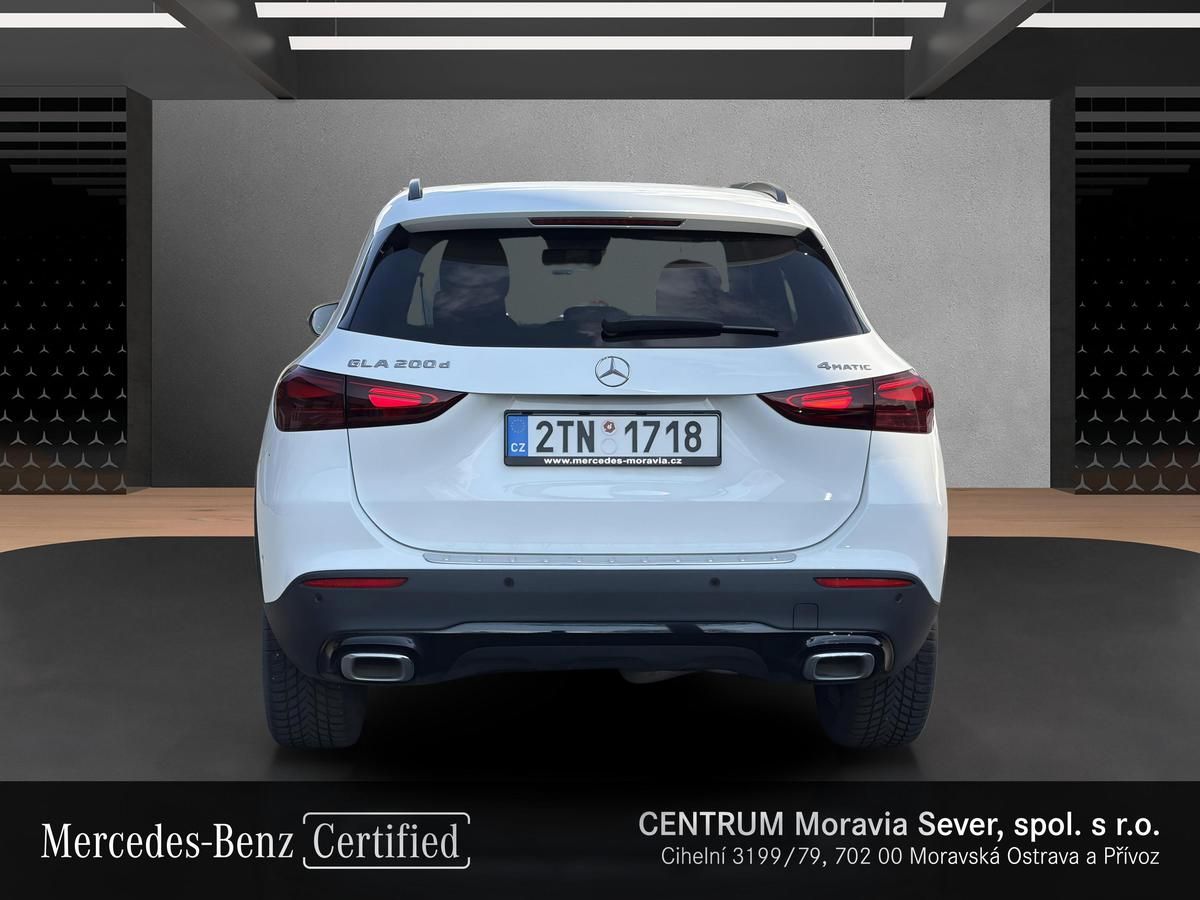 Mercedes-Benz GLA, 200d 4M - fotka 4
