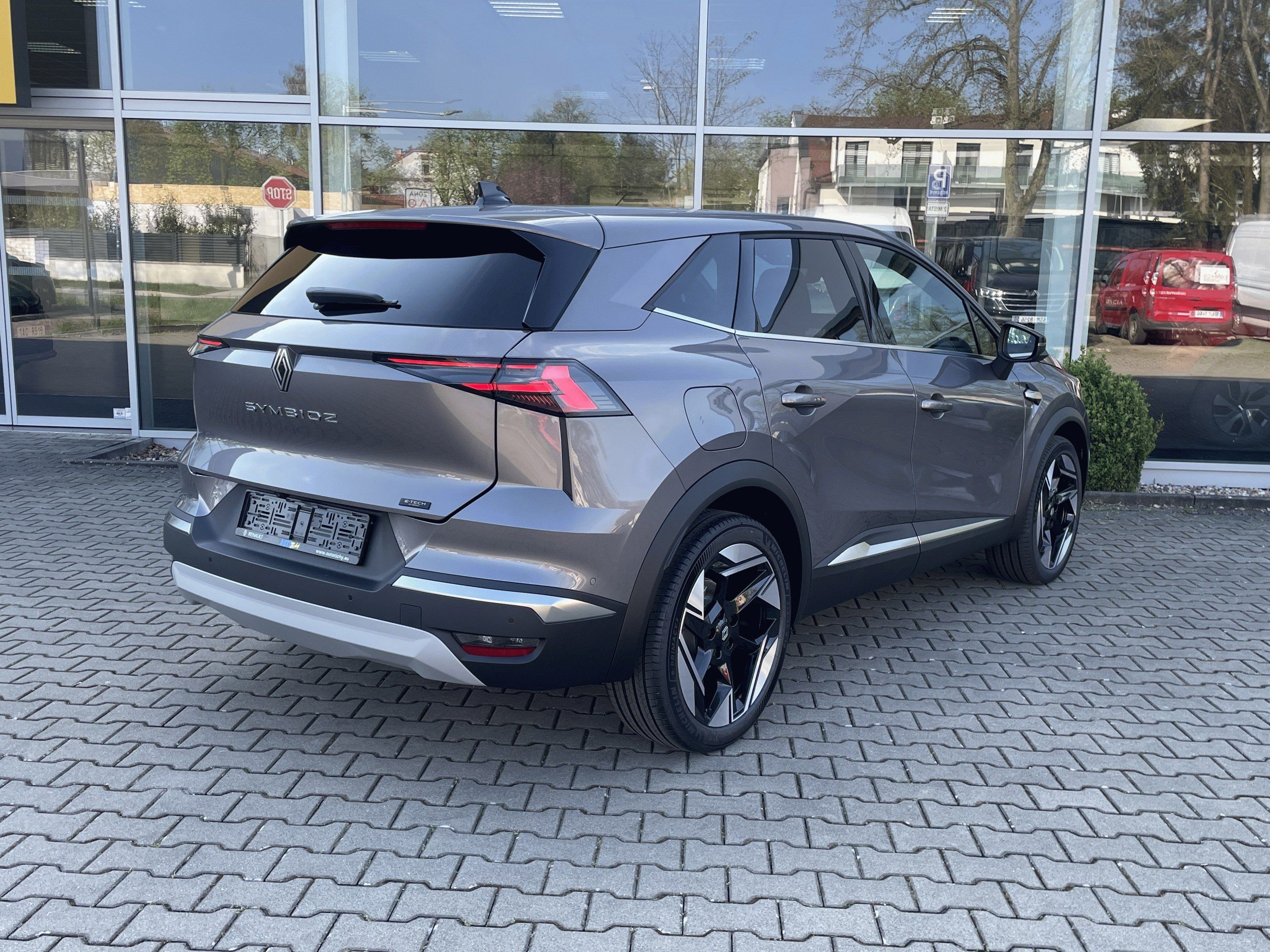 Renault Symbioz, E-Tech full hybrid 160 Iconic - fotka 2