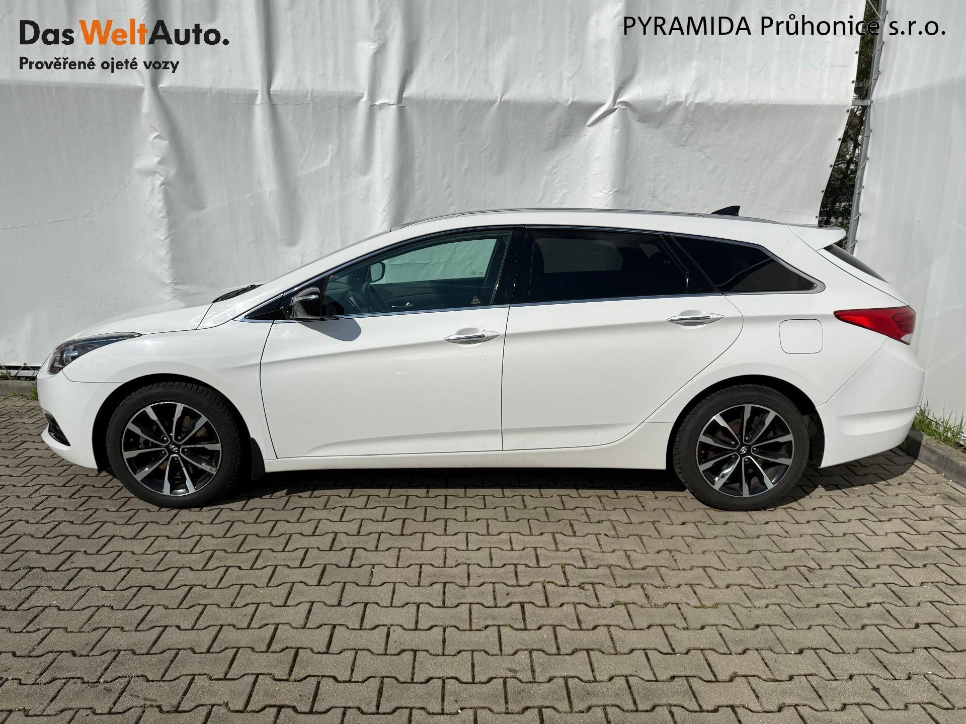 Hyundai i40, 1.7 CRDi 104 kW Premium - fotka 3