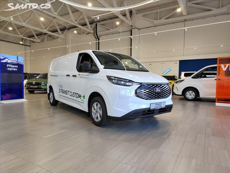 Ford Transit Custom, 340 L2 Trend 64 kWh Dojezd 314