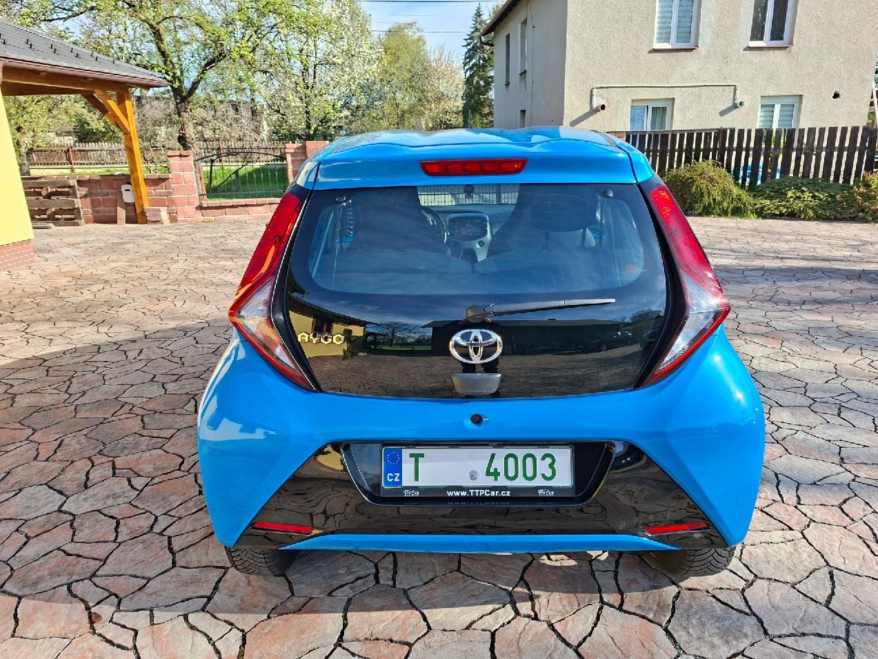Toyota Aygo, 1,0 VVTI  LIFT - TOP STAV - fotka 4