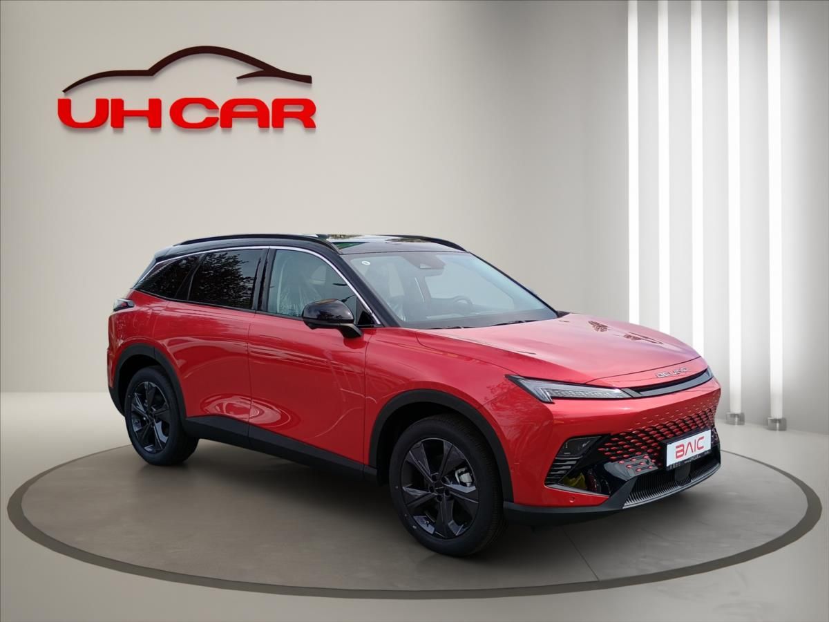 BAIC X5, 1,5 4x2  1.5T+7DCT - fotka 4