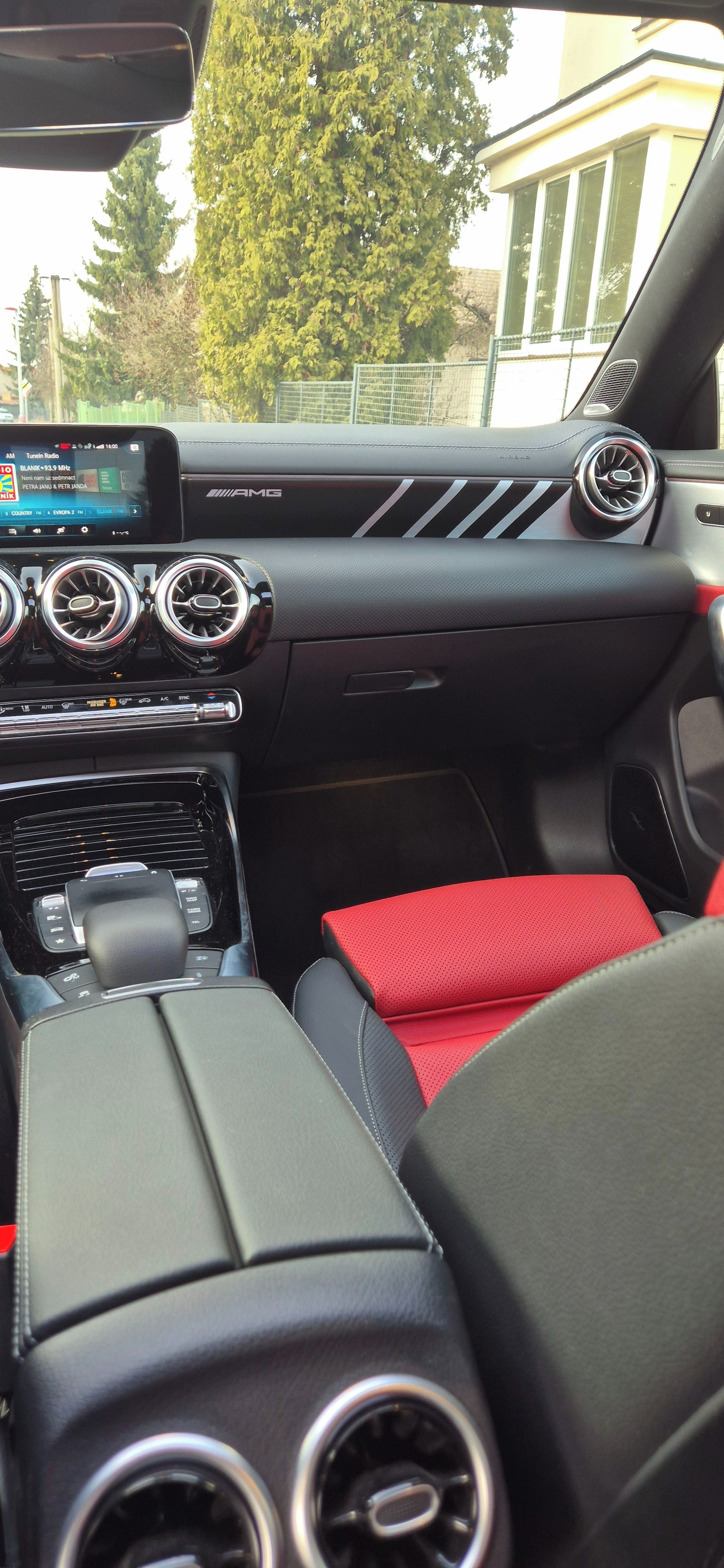 Mercedes-Benz CLA, AMG CLA 45 - fotka 4