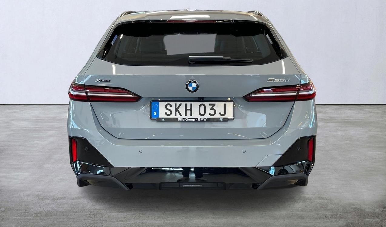 BMW Řada 5, 520d AWD Touring MSport h/k - fotka 4