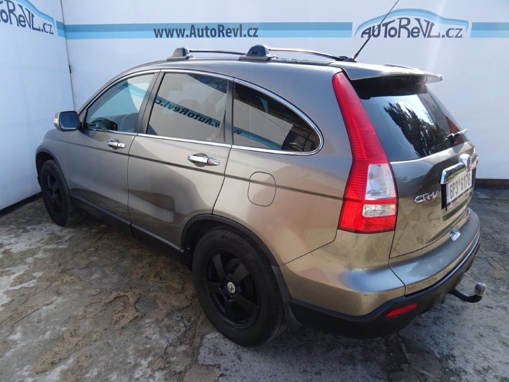 Honda CR-V, 2.2CDTi,103kW,4X4,s.kniha - fotka 3