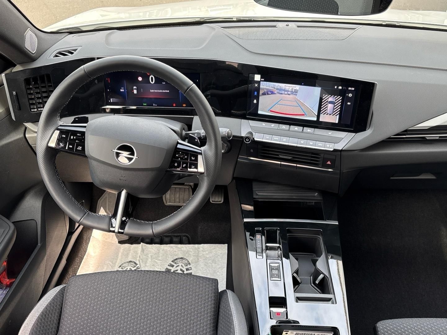 Opel Astra, 1.5CDTI 130k 96kW Edition - fotka 4
