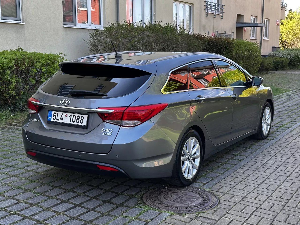 Hyundai i40, 1.7 CRDi Style Navigace Xenony - fotka 5