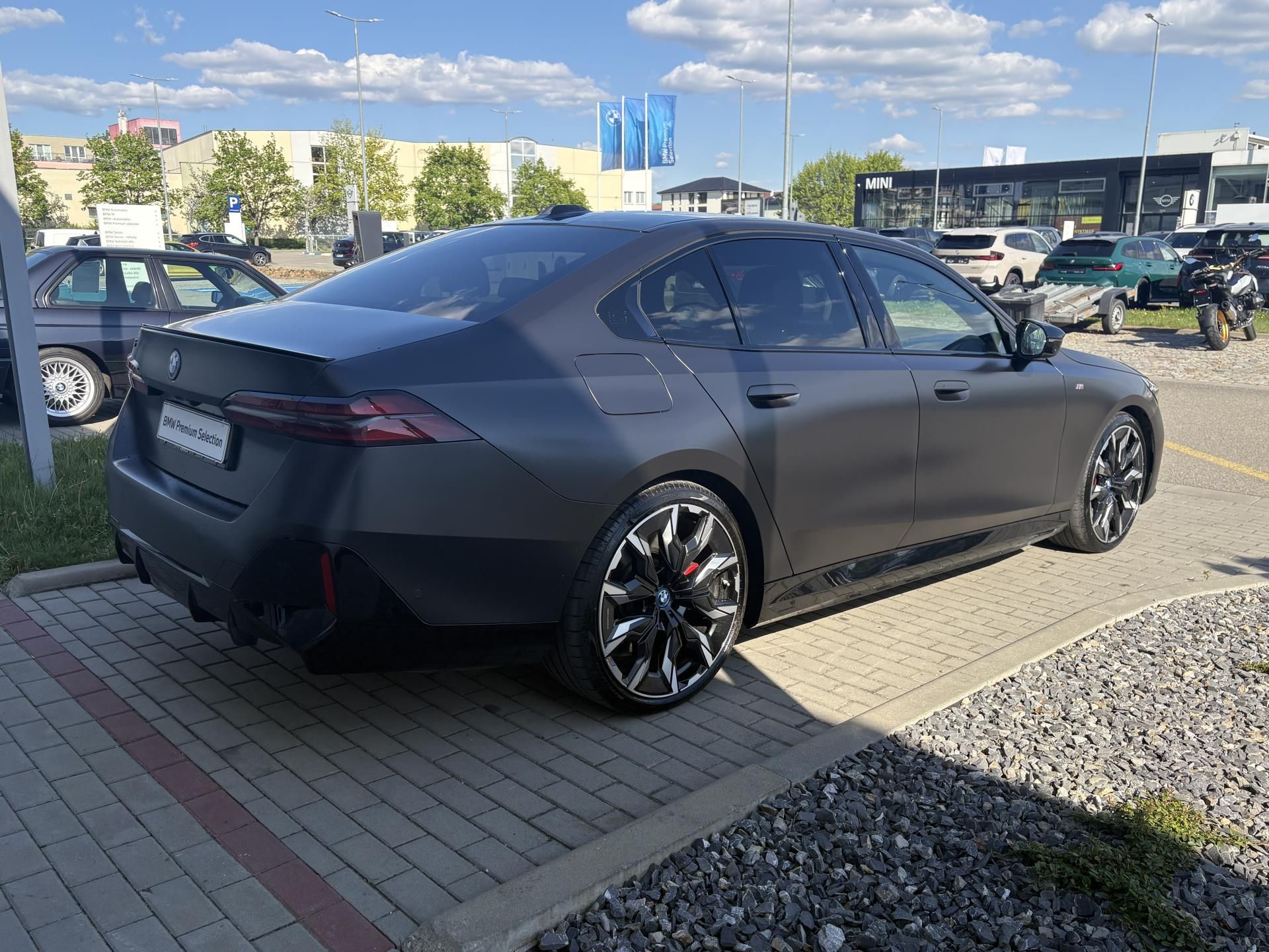 BMW i5, i5 M60 xDrive, 442kw - fotka 2