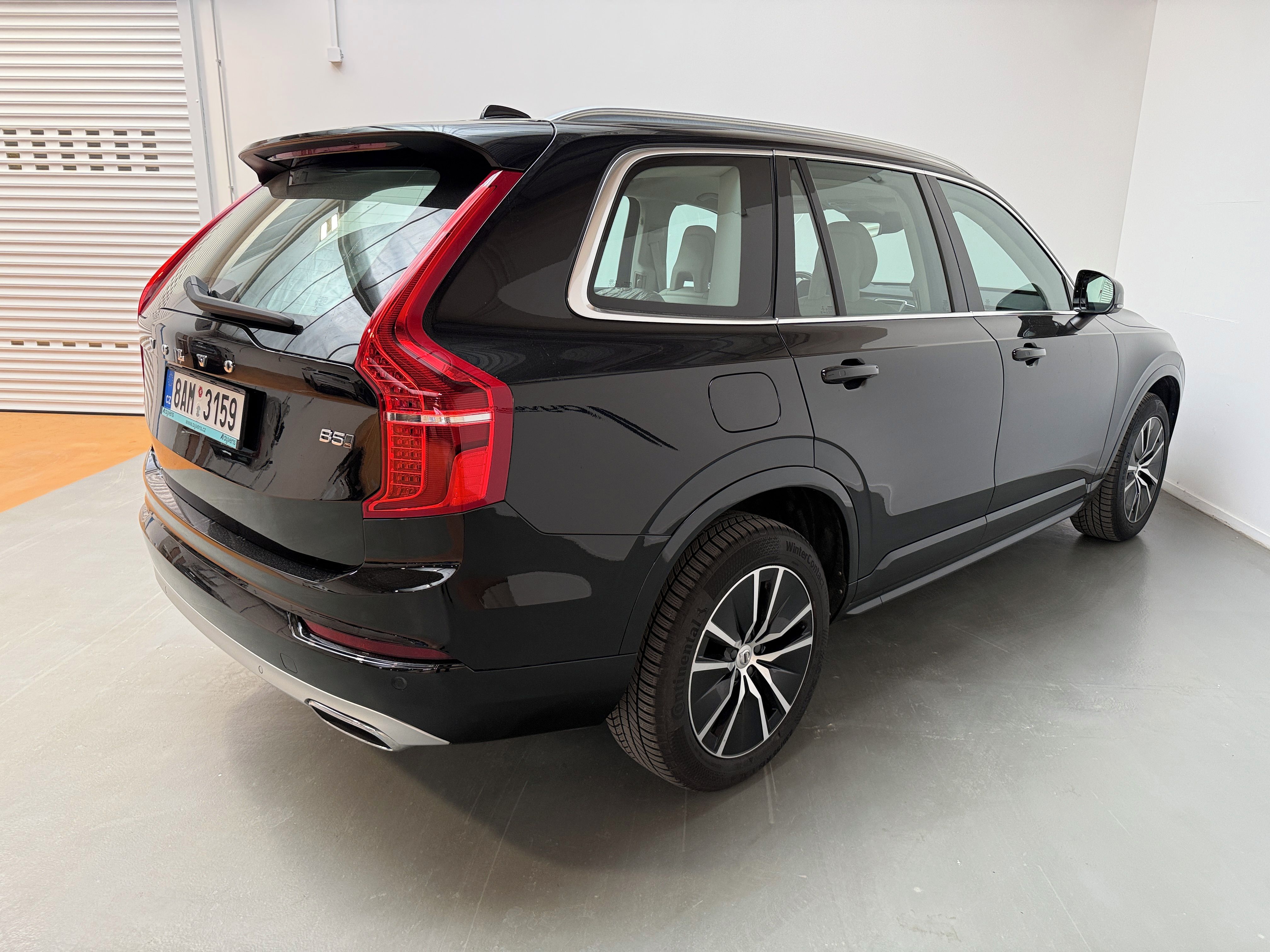 Volvo XC90, B5 AWD Momentum Pro Auto - fotka 4