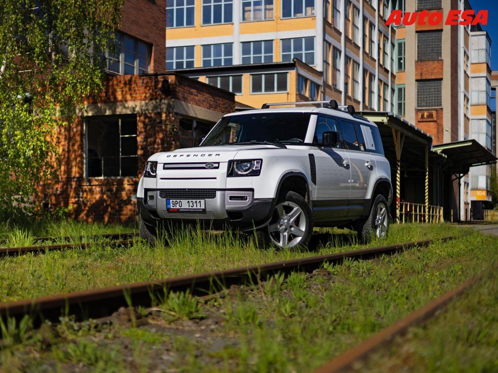 Land Rover Defender, 3.0 D 4x4,2.maj,ČR,AT - fotka 5