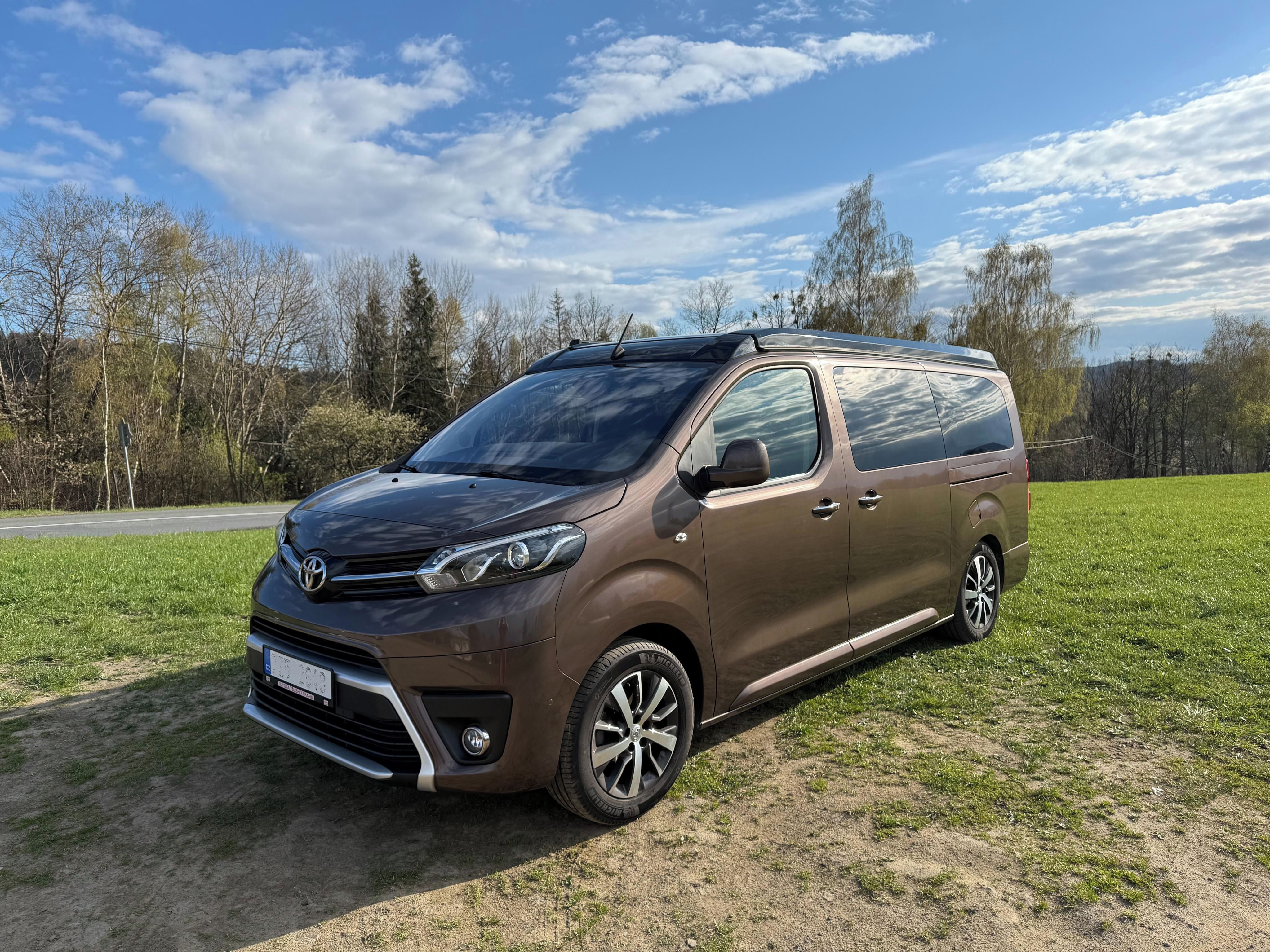 Toyota Proace, Obytná vestavba - fotka 2