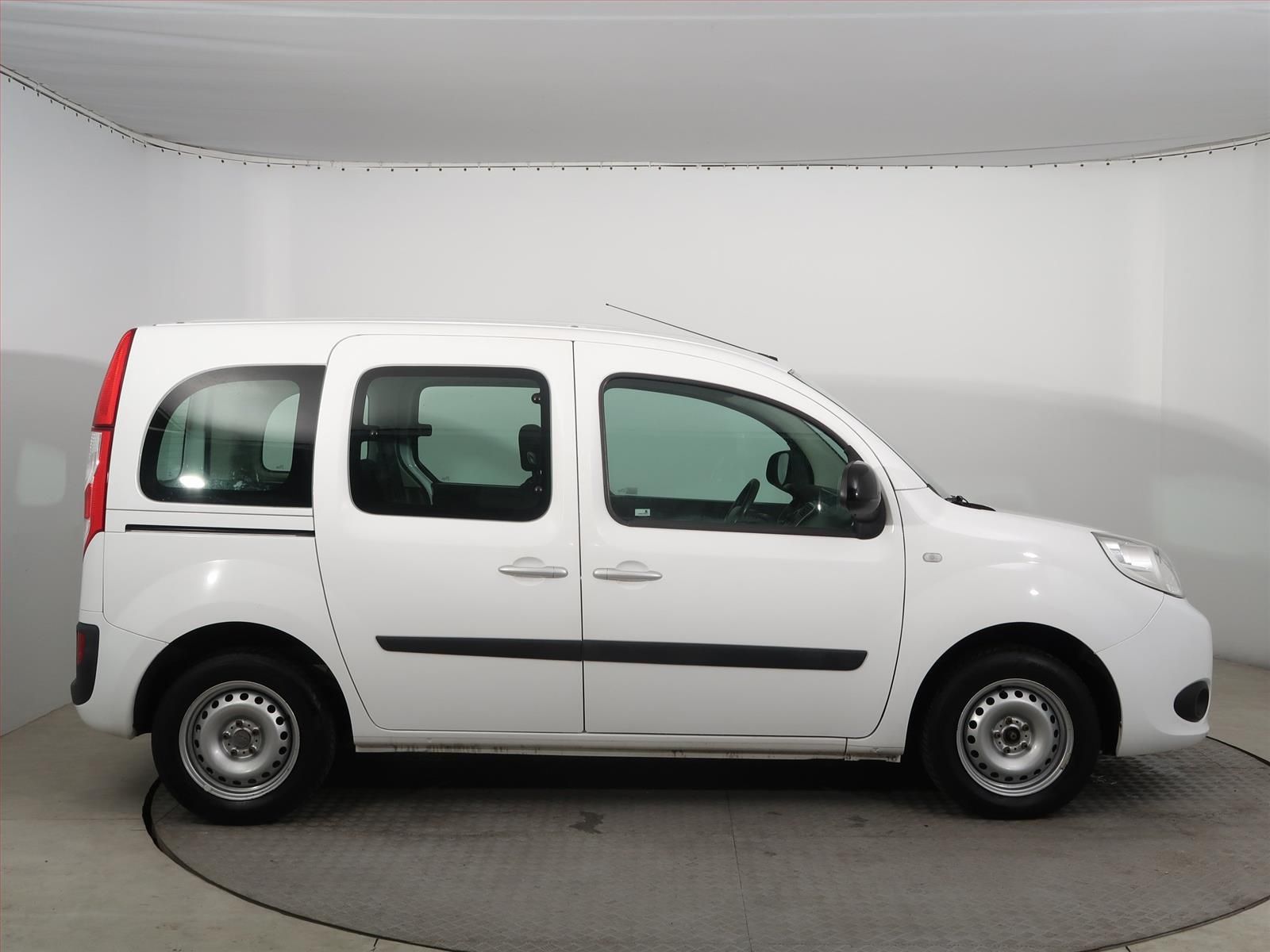 Renault Kangoo, 1.5 dCi, 5 míst, Zen - fotka 6