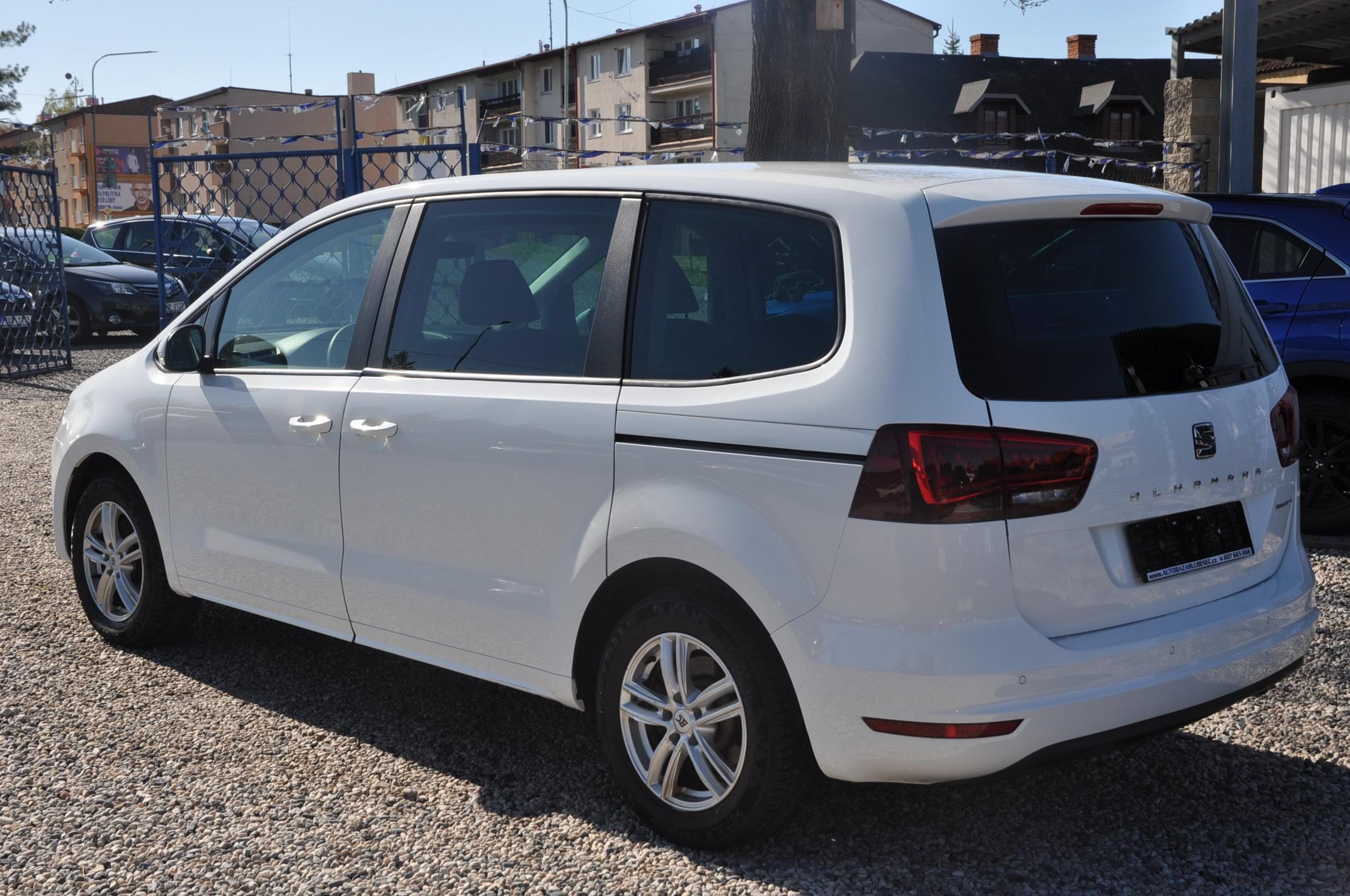 Seat Alhambra, 2.0TDi 110kW ECOMOTIVE - fotka 4