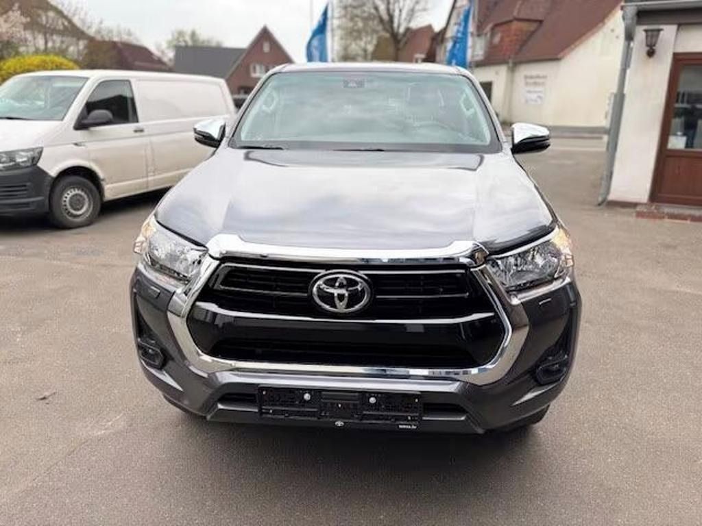 Toyota Hilux, 2.4 Double Cab 4x4*Kamera* - fotka 5