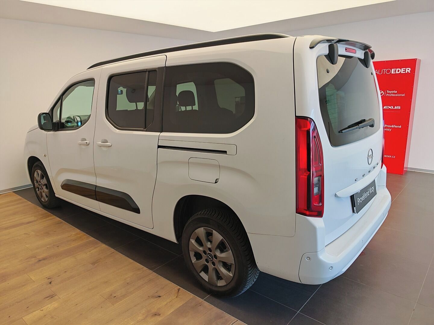 Opel Combo, 1.5 CDTI 96 kW Elegance Plus - fotka 6