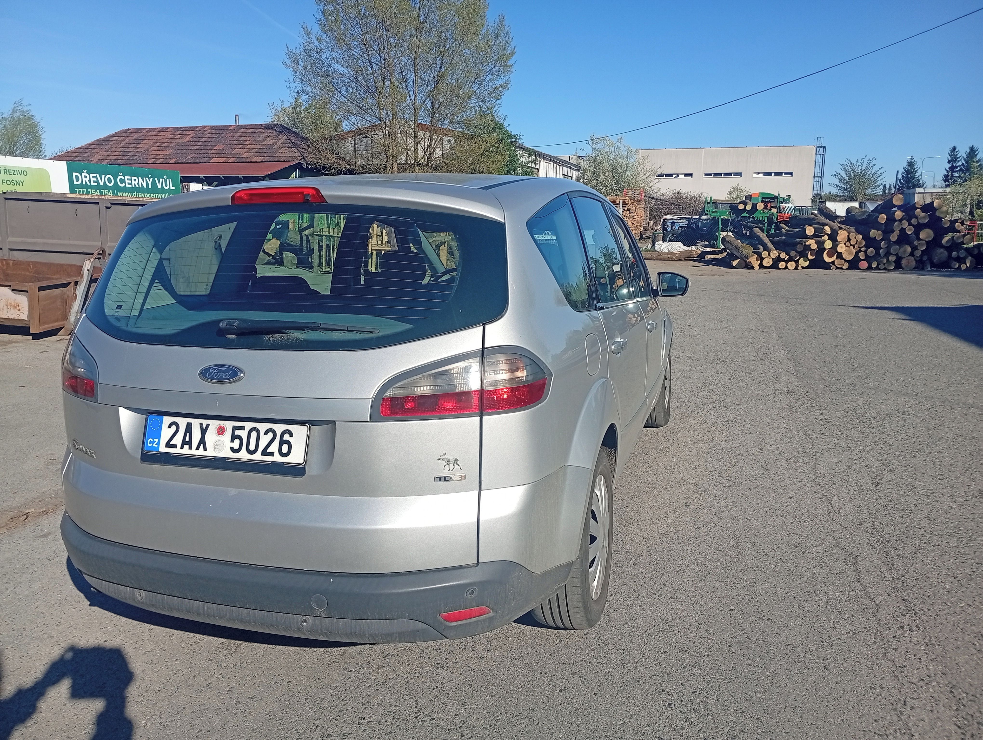 Ford S-MAX, 2.0 TDCI 103 KW  Servisovano - fotka 4