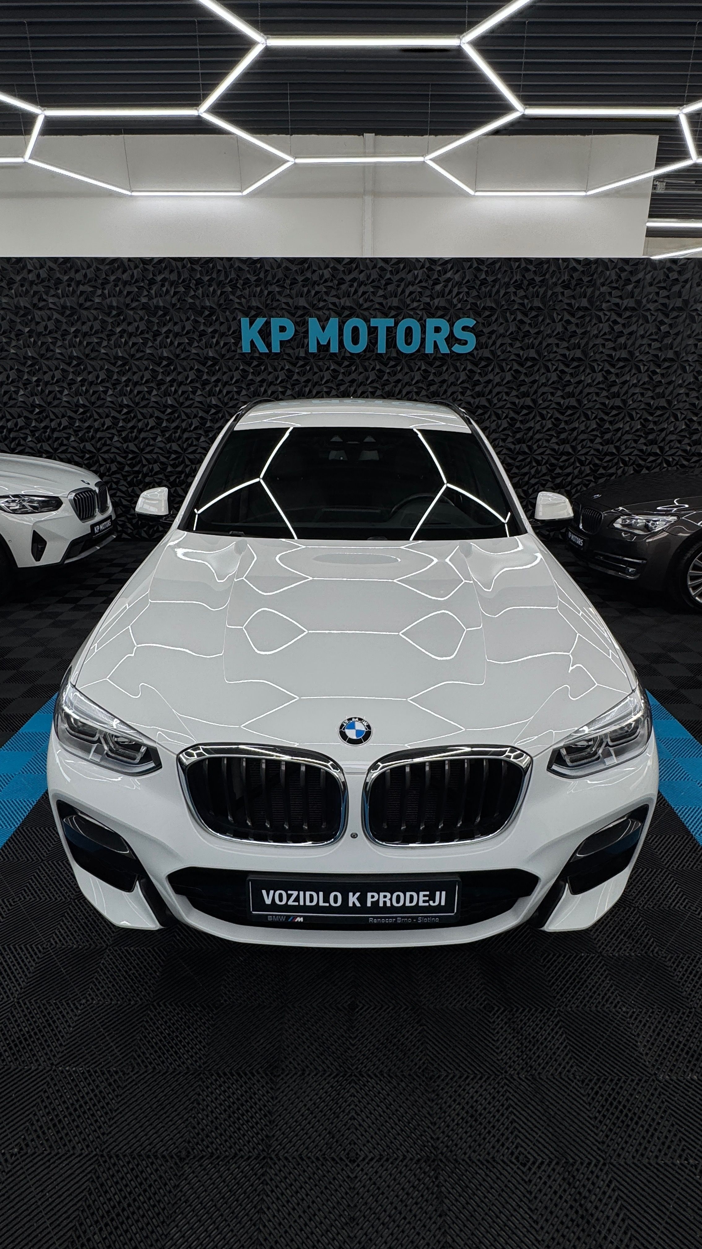 BMW X3, 30d xDrive,M paket,ČR,Servis - fotka 3