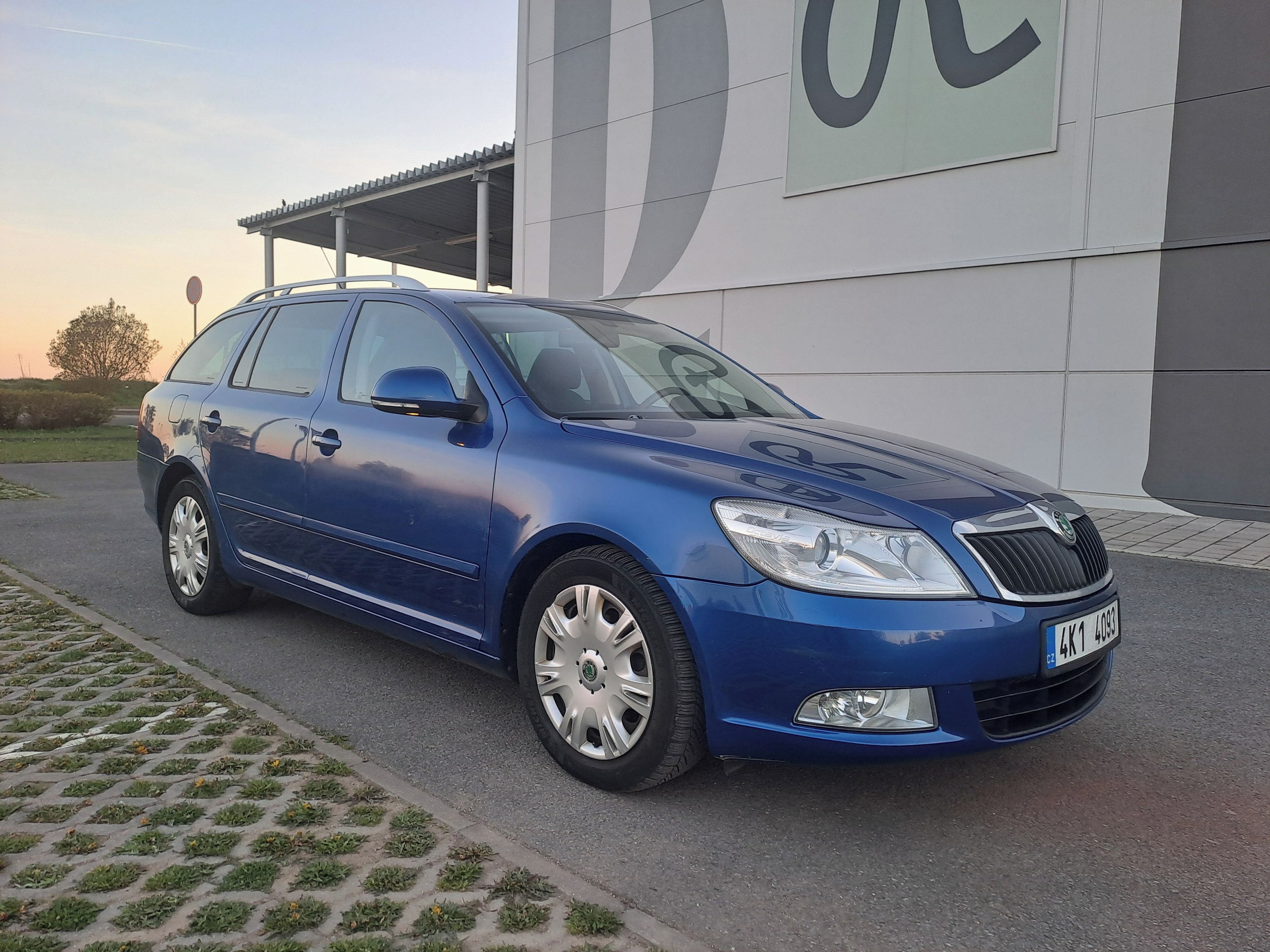 Škoda Octavia, 1.6TDI 77KW KOMBI,ELEGANCE!