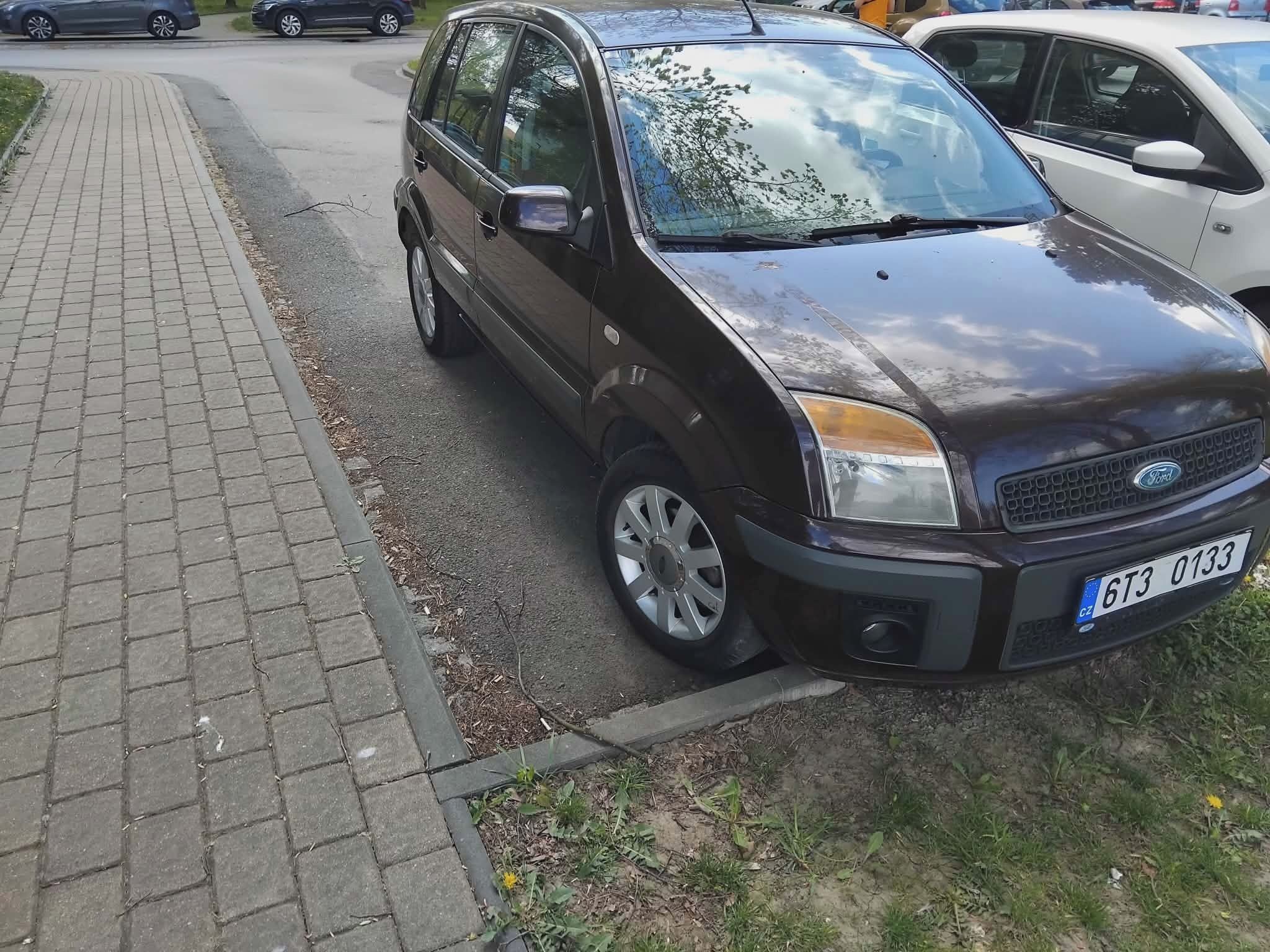 Ford Fusion, 1,4 benzín - fotka 2