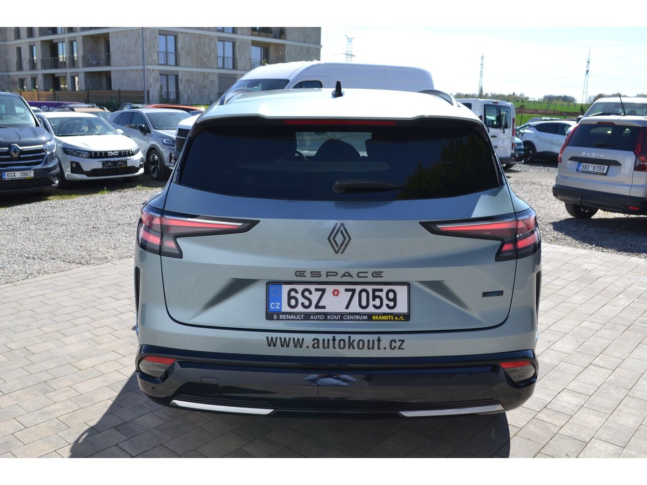 Renault Espace, esprit Alpine full hybrid E-Te - fotka 4