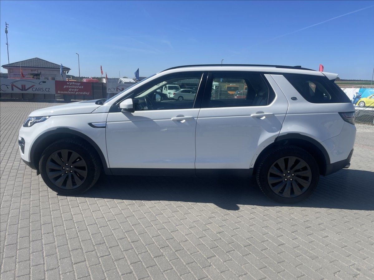 Land Rover Discovery, 2,0 TD4 132kw AWD Pano 7mist T - fotka 2