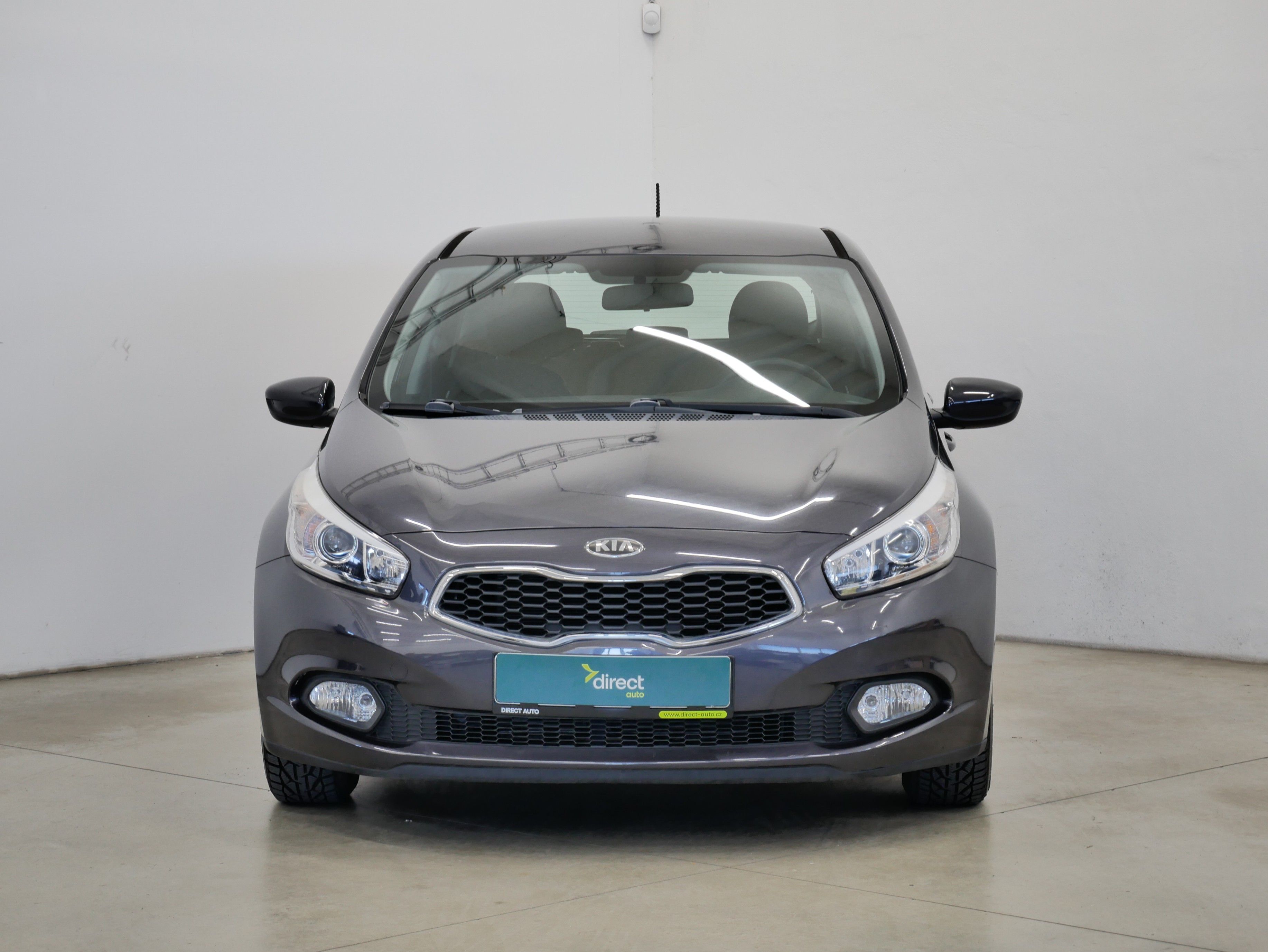 Kia Cee´d, 1.4i 74 kW Comfort - fotka 4