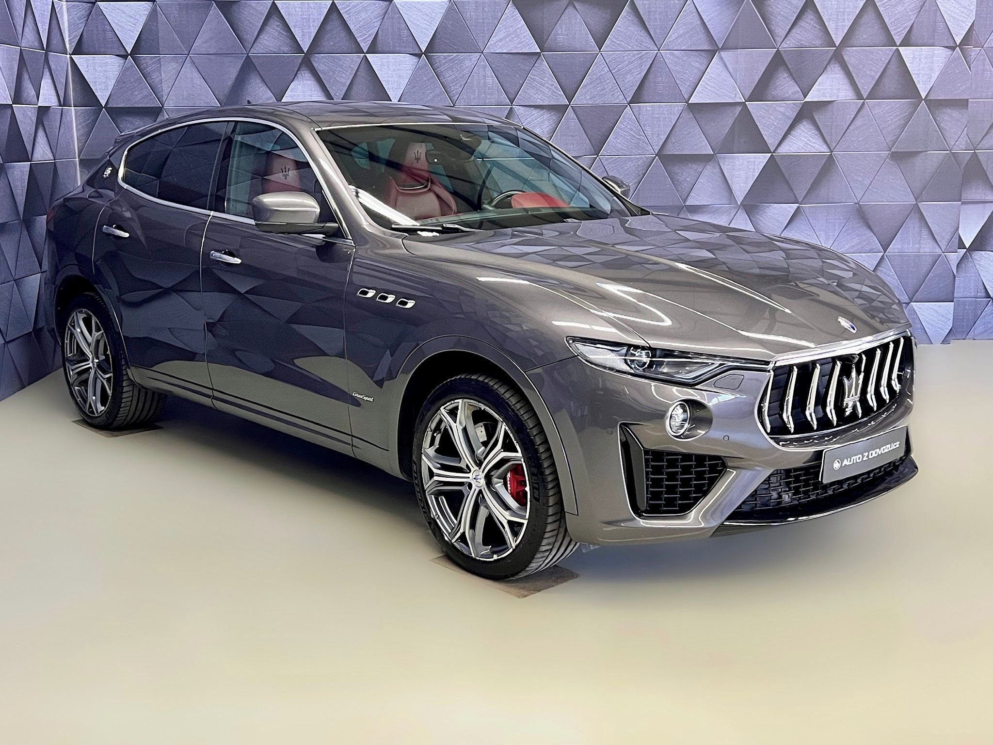 Maserati Levante, SQ4 GRAN SPORT, H&K, VZDUCH - fotka 4