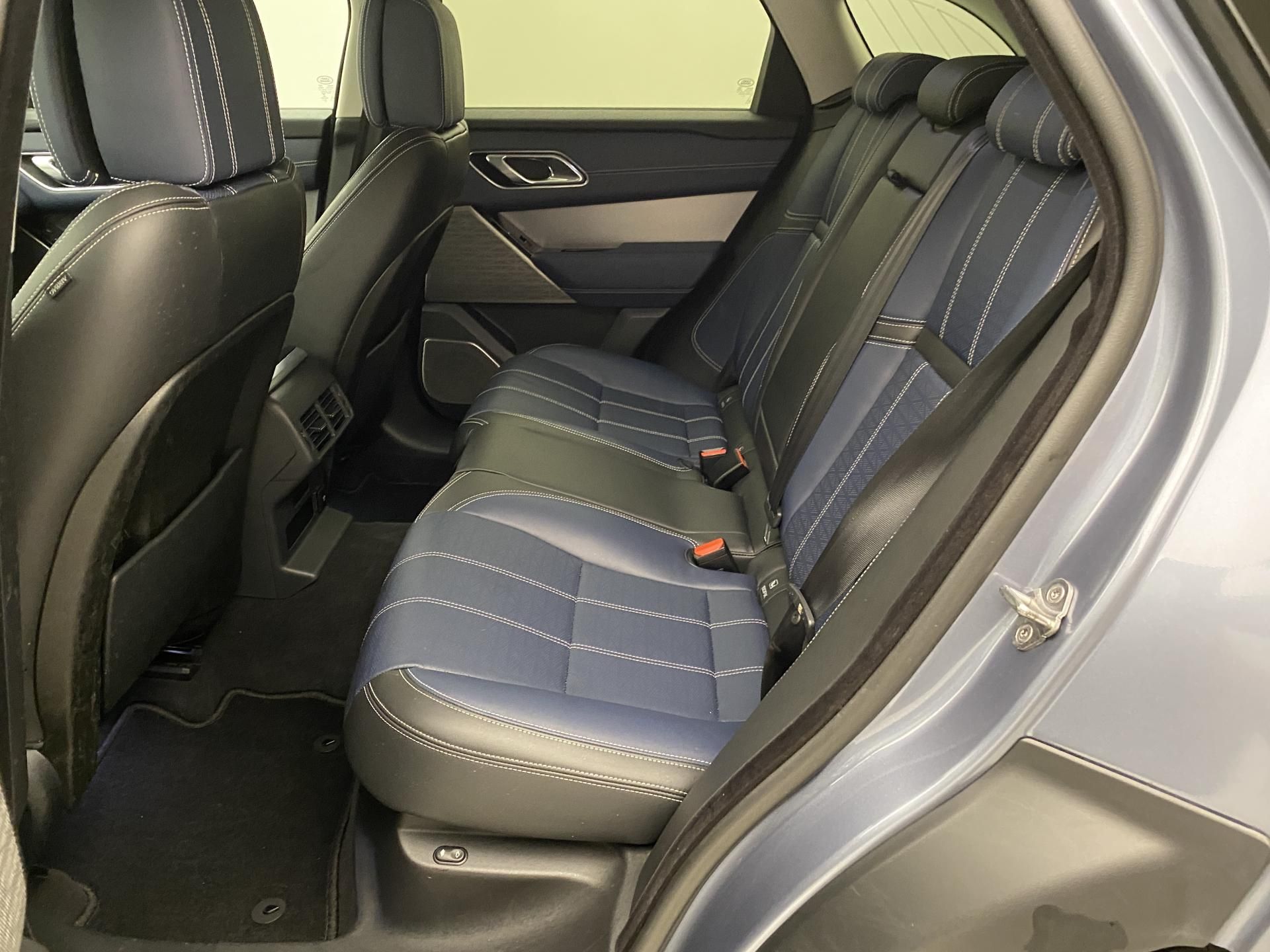 Land Rover Range Rover Velar, P250 HSE AWD AUT CZ - fotka 6
