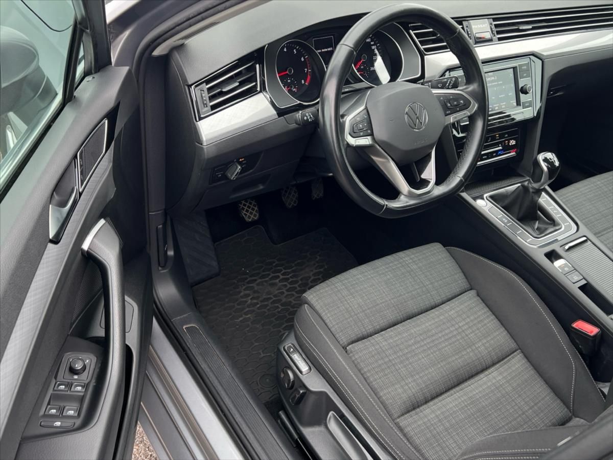Volkswagen Passat Variant, 1,5 TSi 110kW BUSINESS  B8 - fotka 6