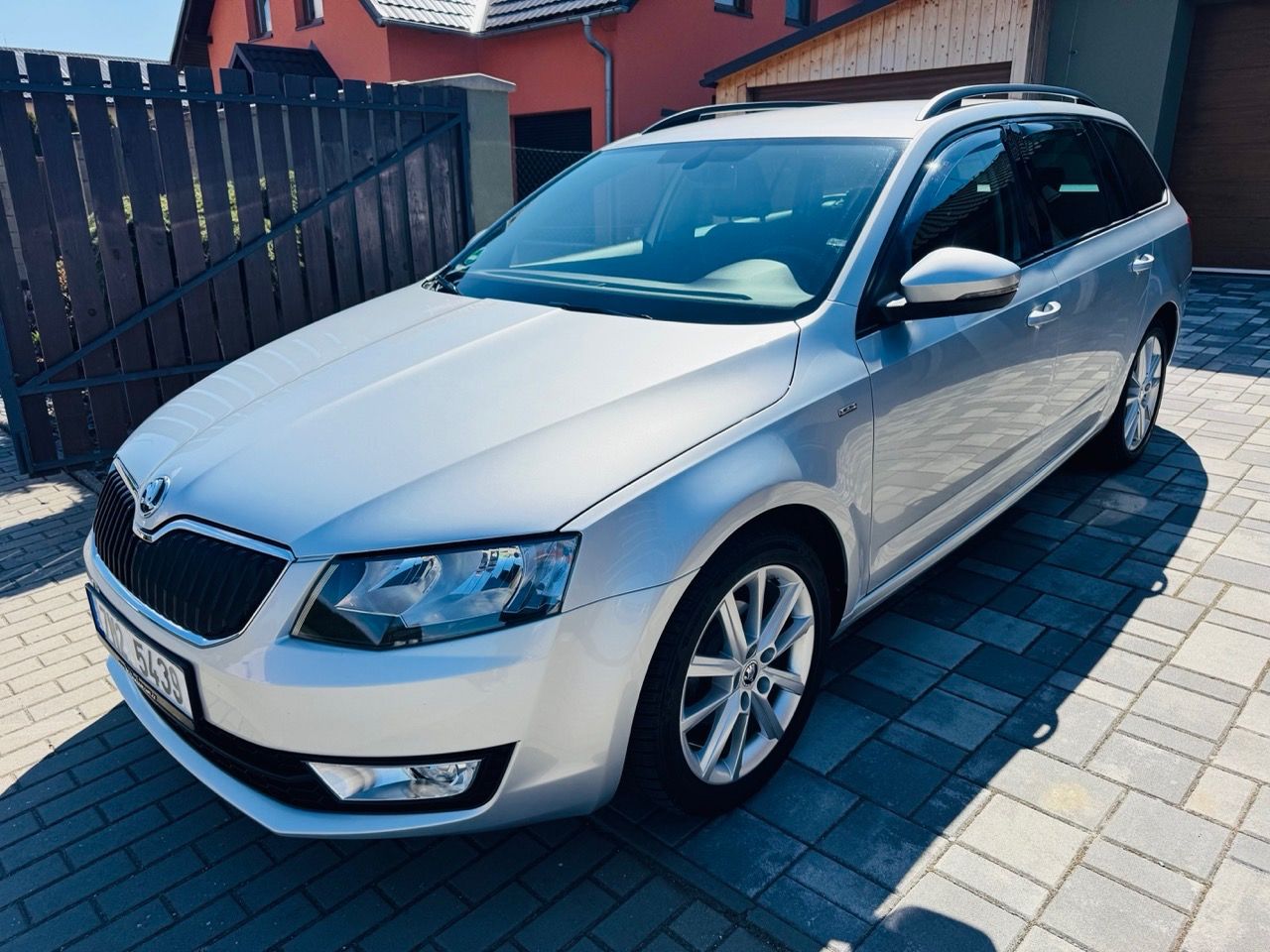 Škoda Octavia, Combi 1.2 TSi 81kW Edice JOY - fotka 6