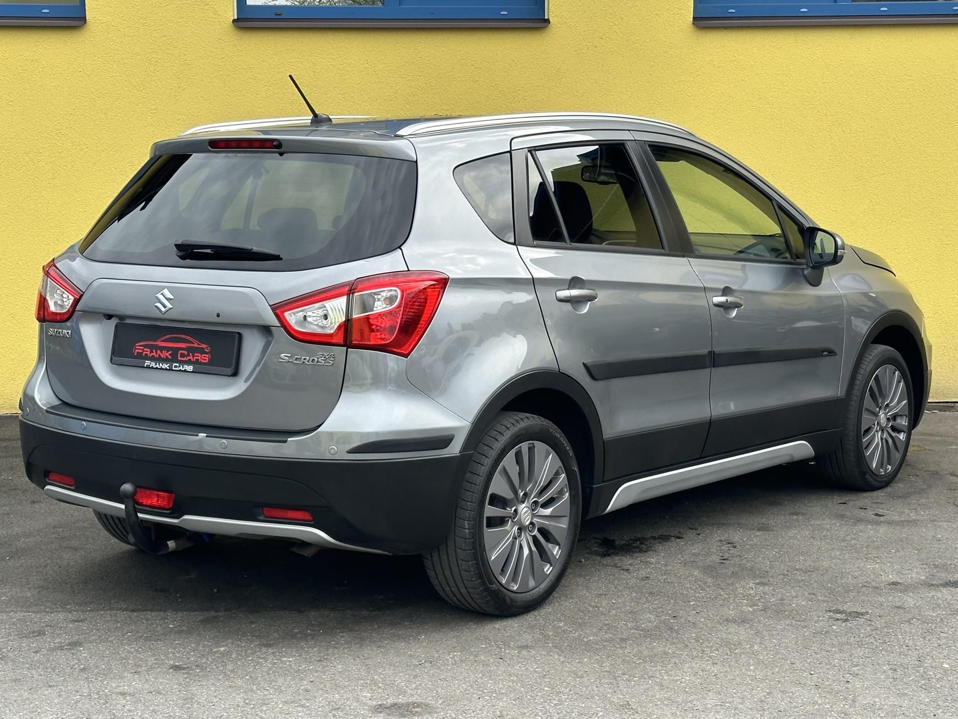 Suzuki SX4 S-Cross, 1.6DDIS 4x4 COMFORT 2.Maj. - fotka 4