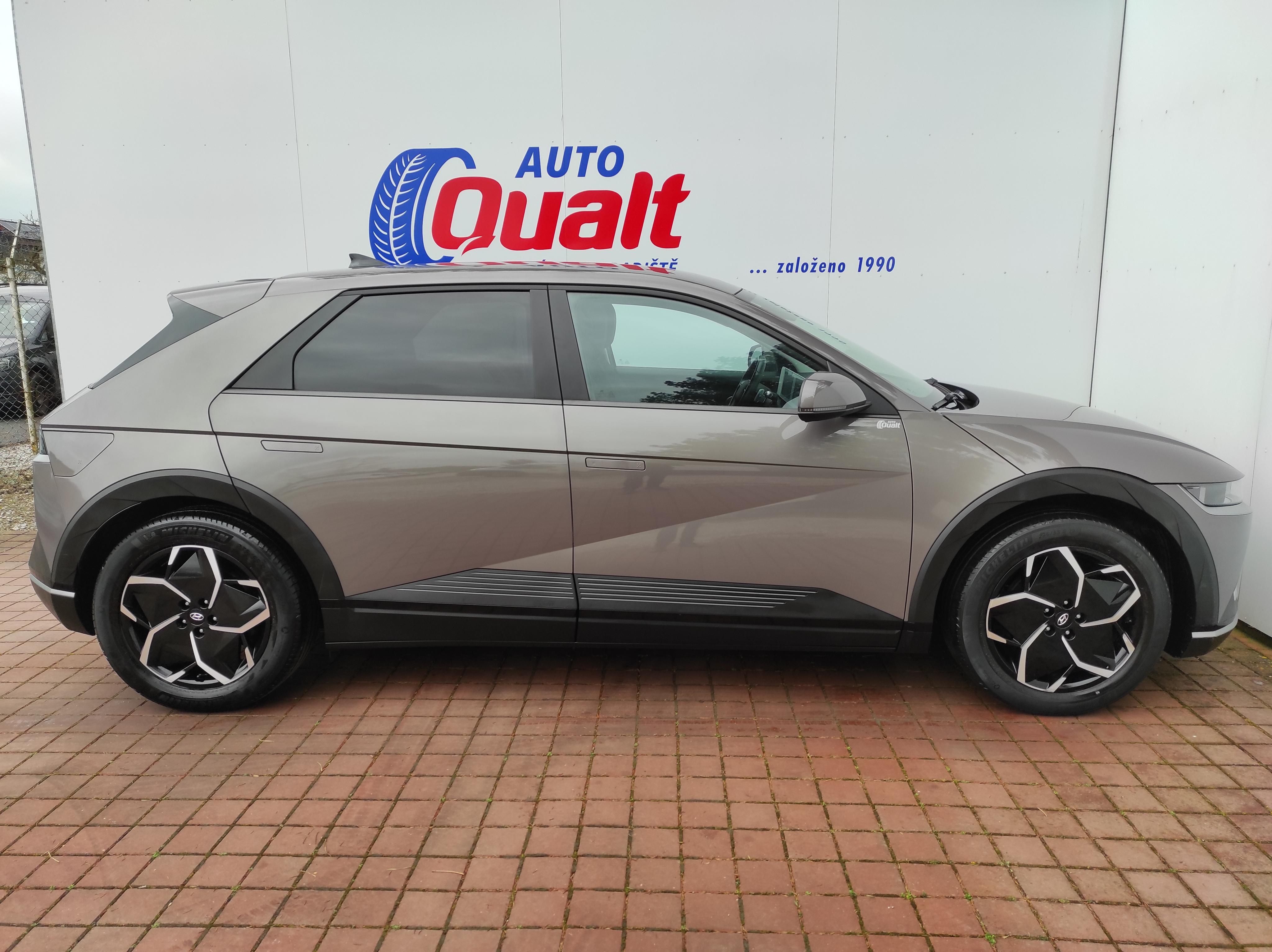 Hyundai Ioniq 5, STYLE 73 kWh SOH 97,6 % - fotka 4