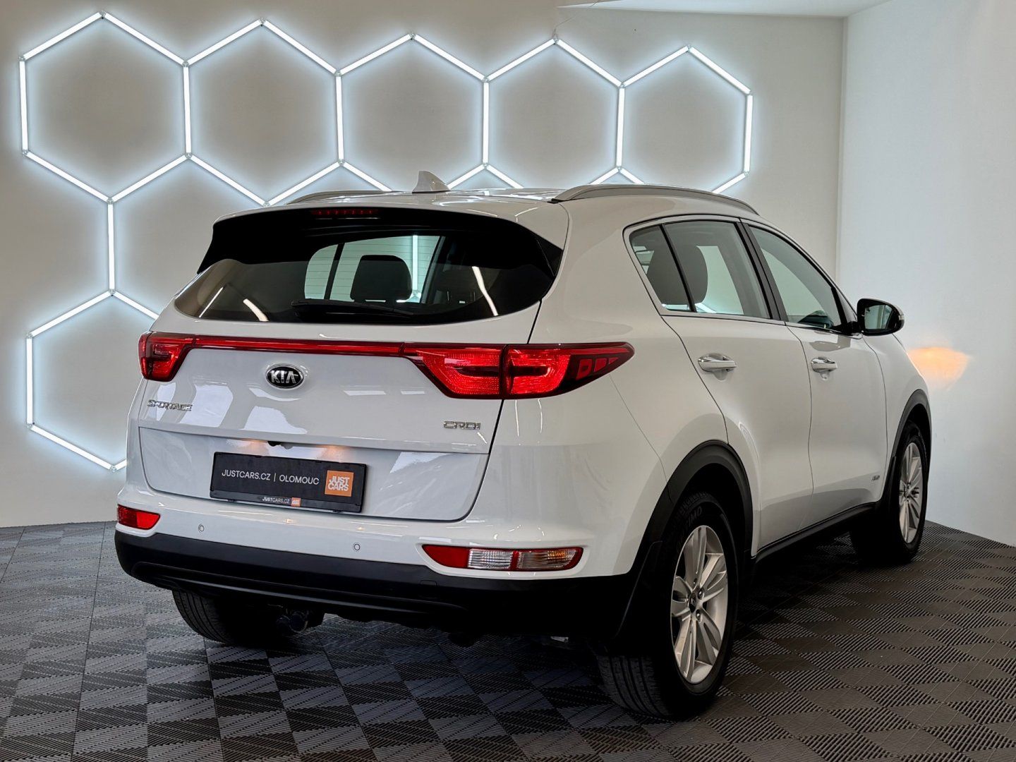 Kia Sportage, 2.0 CRDi, ČR, AUT, 4x4 - fotka 5