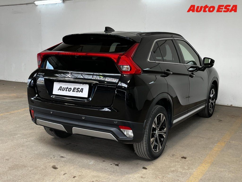 Mitsubishi Eclipse Cross, 1.5 T-MIVEC,Intense - fotka 4