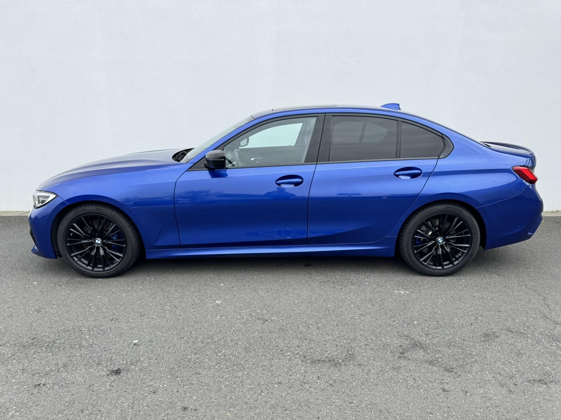 BMW Řada 3, 330d Sedan Mpaket - fotka 3