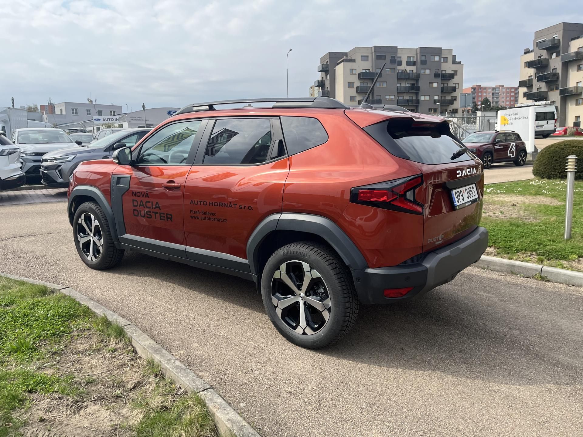 Dacia Duster, Journey Hybrid 140 - fotka 6