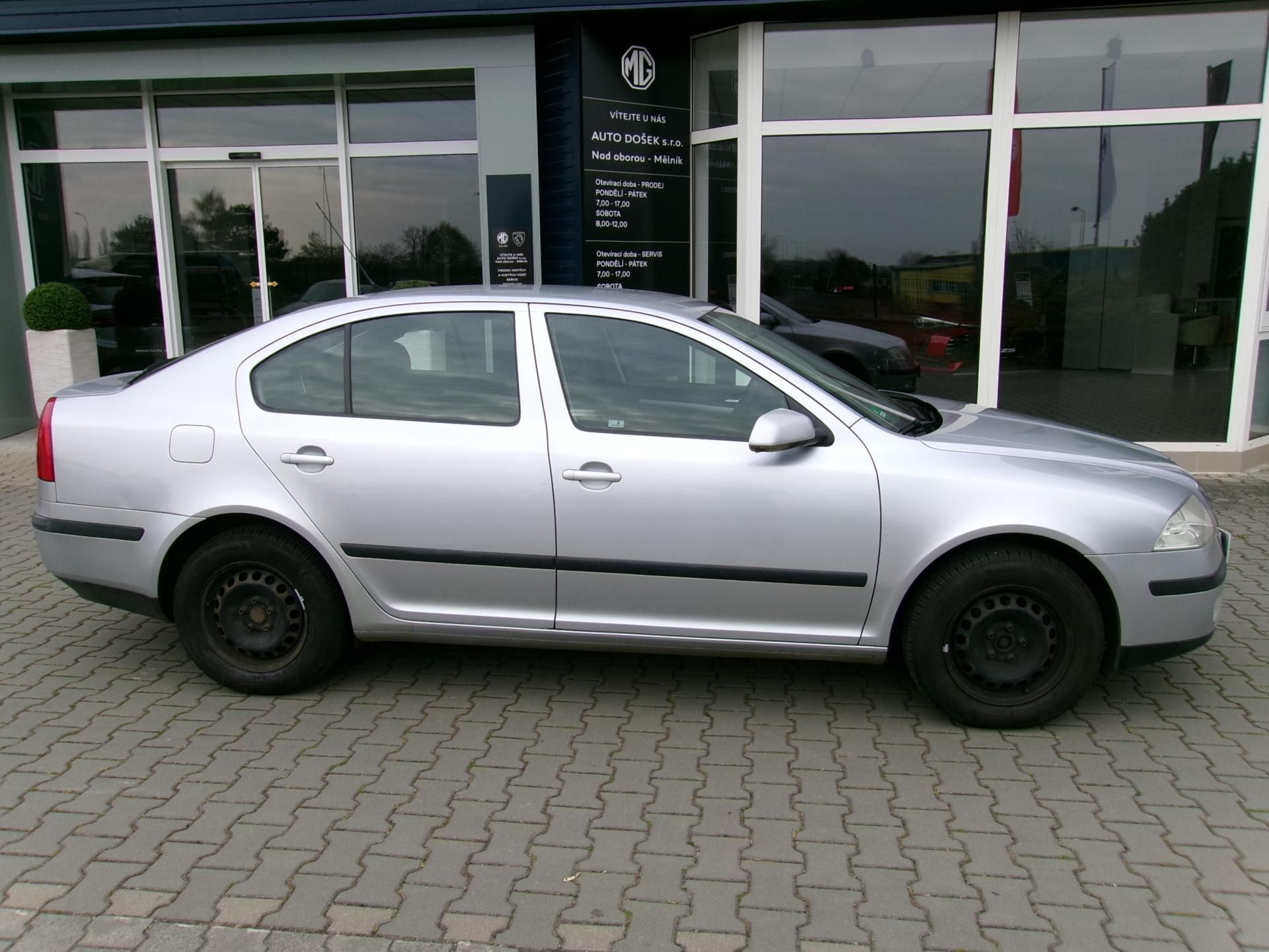 Škoda Octavia, 1.6i - fotka 3