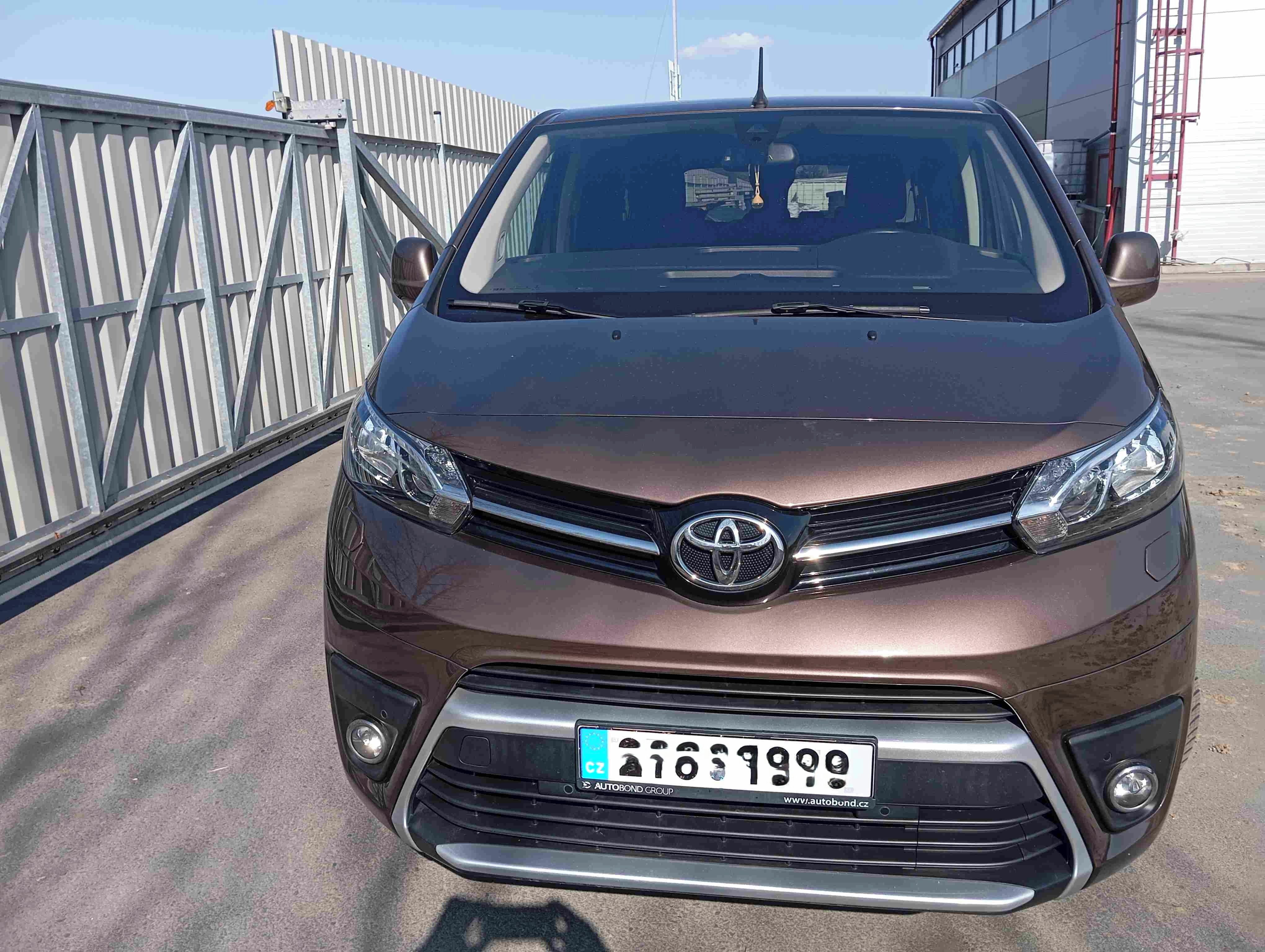 Toyota Proace, XL, perfektní stav - fotka 2