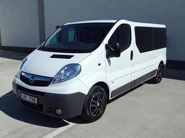 OPEL VIVARO-118000KM-9MÍST-DPH
