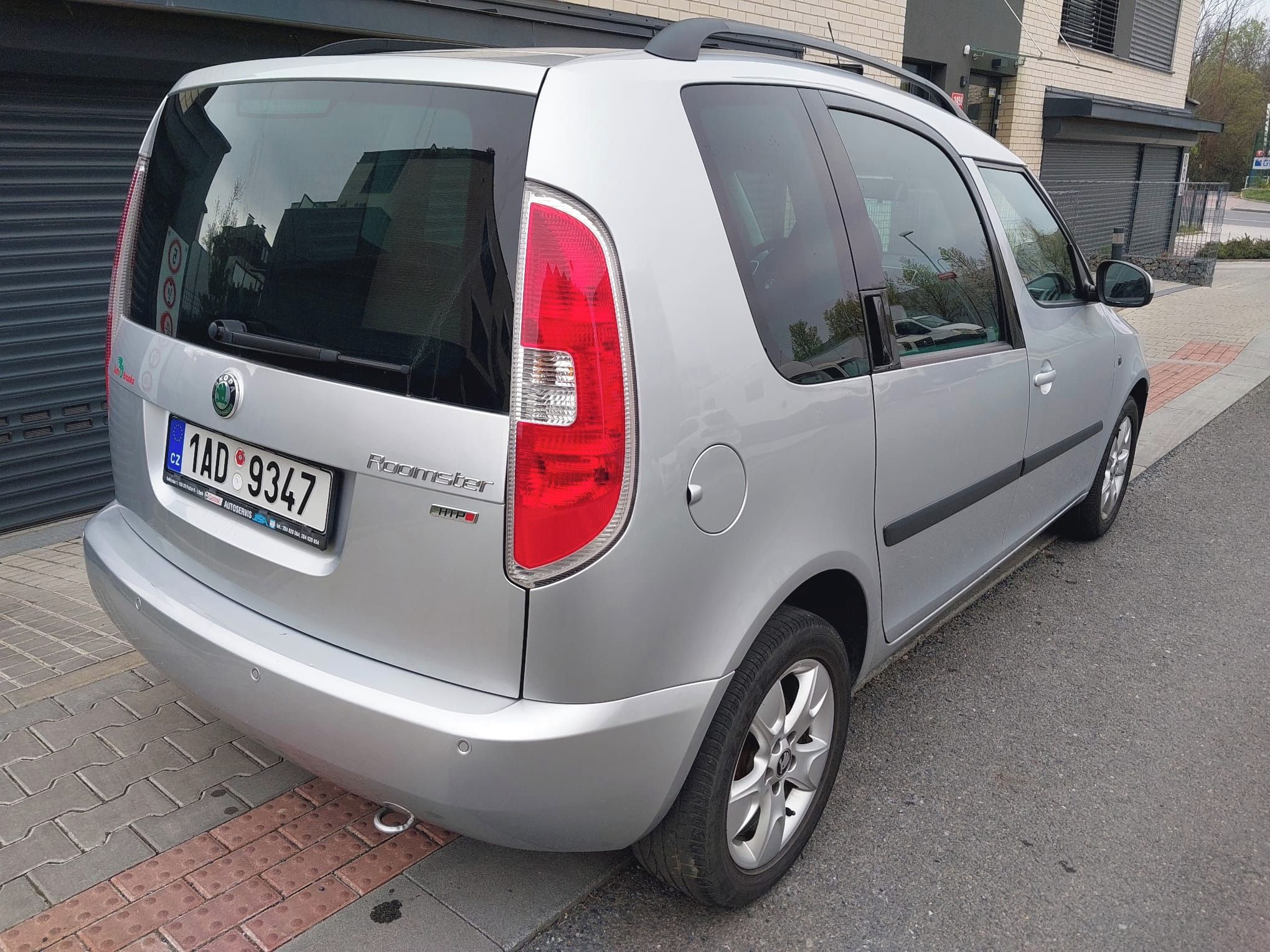 Škoda Roomster, 1.2 HTP  56.000km - fotka 4