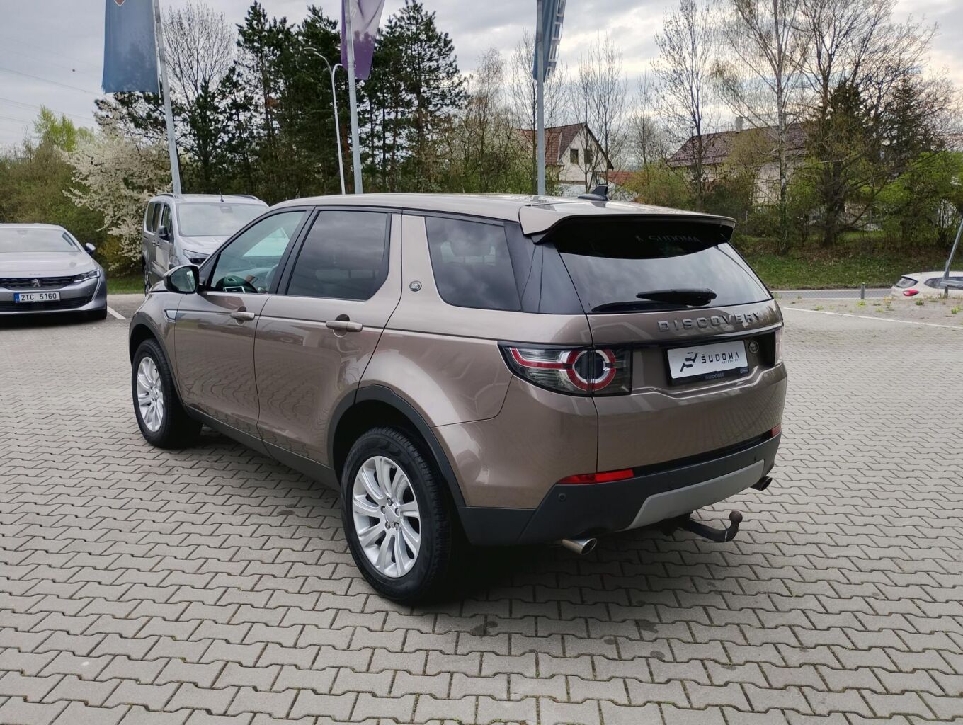 Land Rover Discovery Sport, 2.0 TD4 HSE AWD AUT - fotka 5