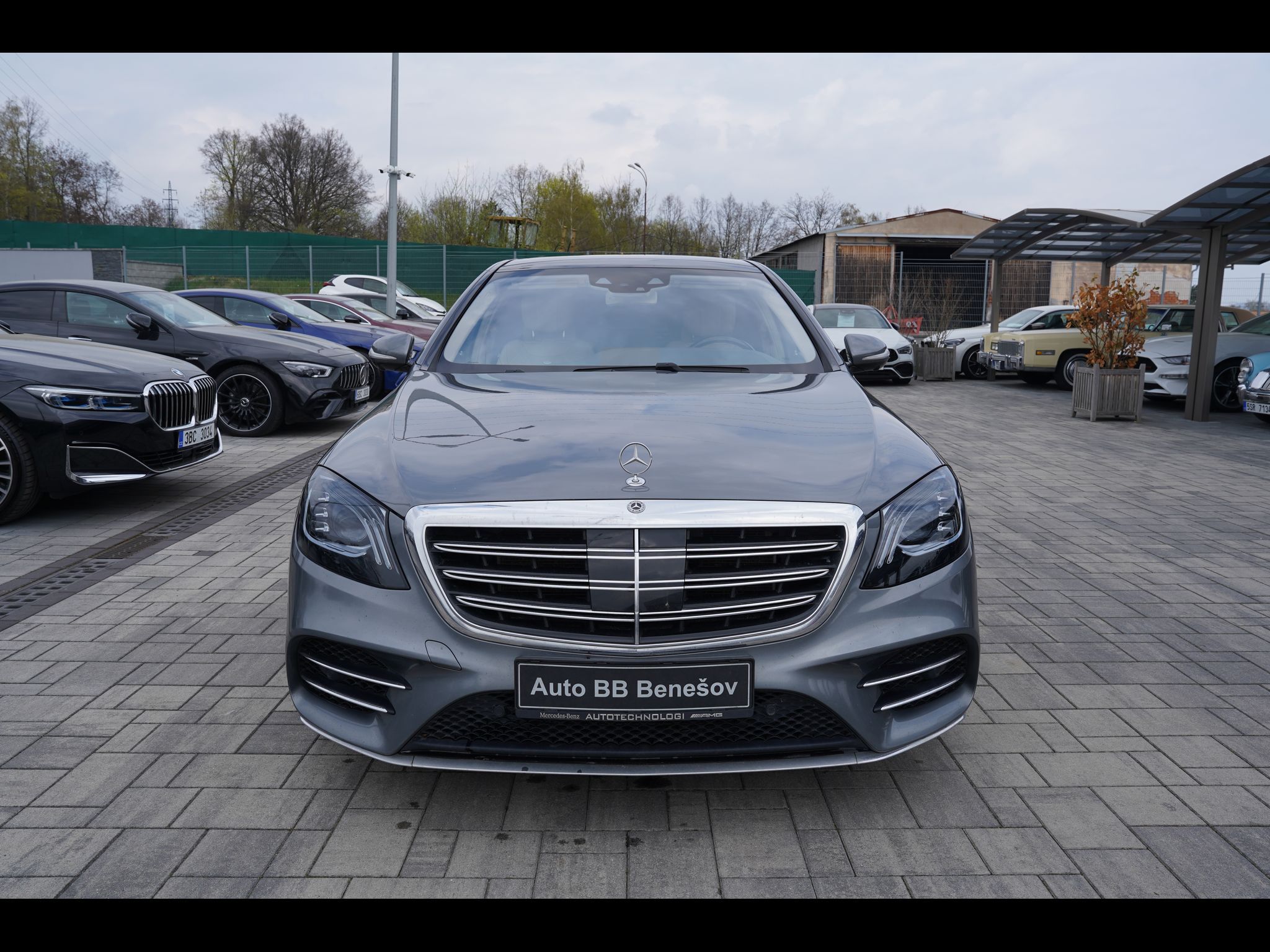 Mercedes-Benz Třídy S, S560 4Matic V8 Designo/470PS