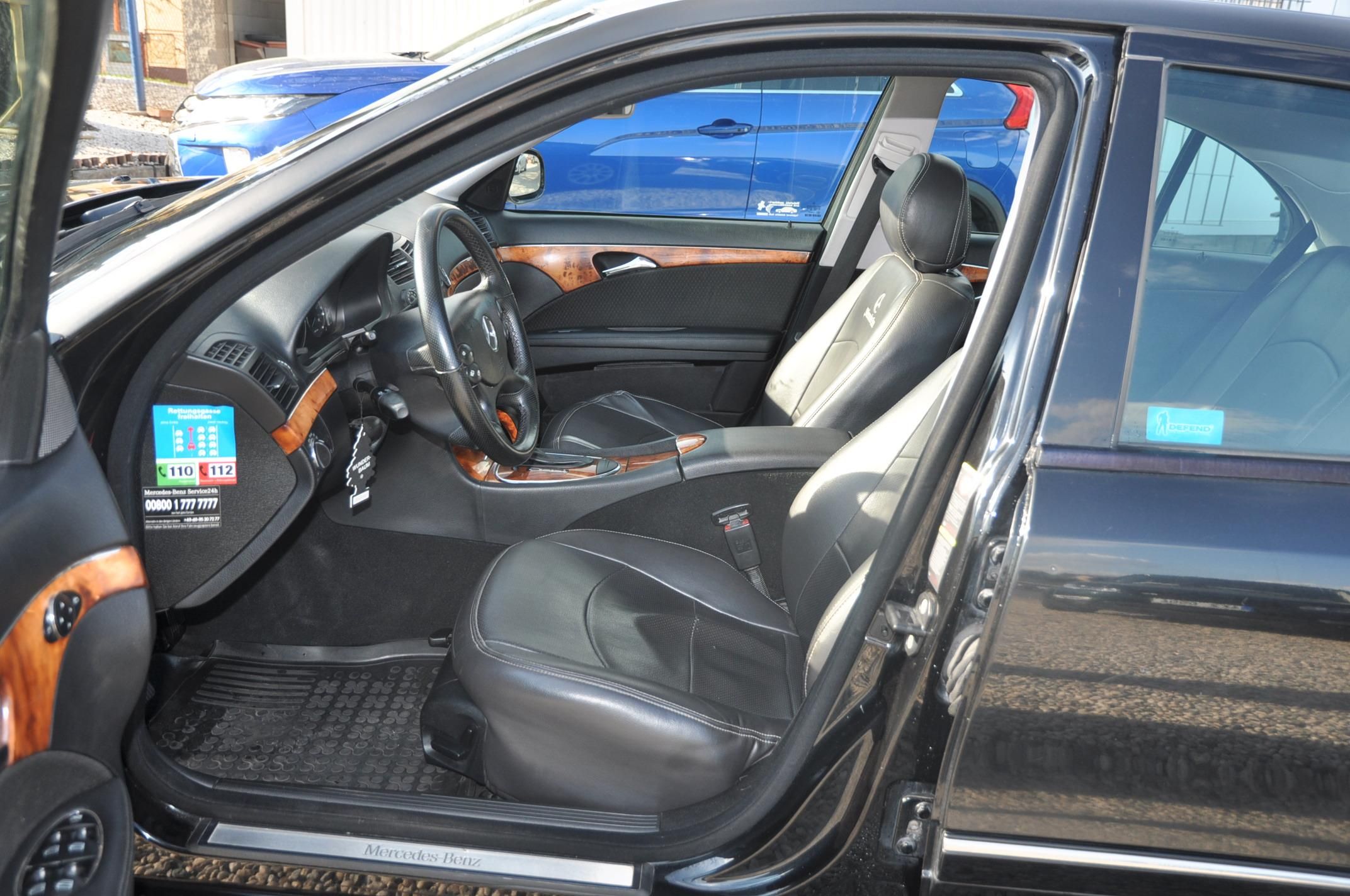 Mercedes-Benz Třídy E, E 220CDi 125kW Elegance - fotka 6